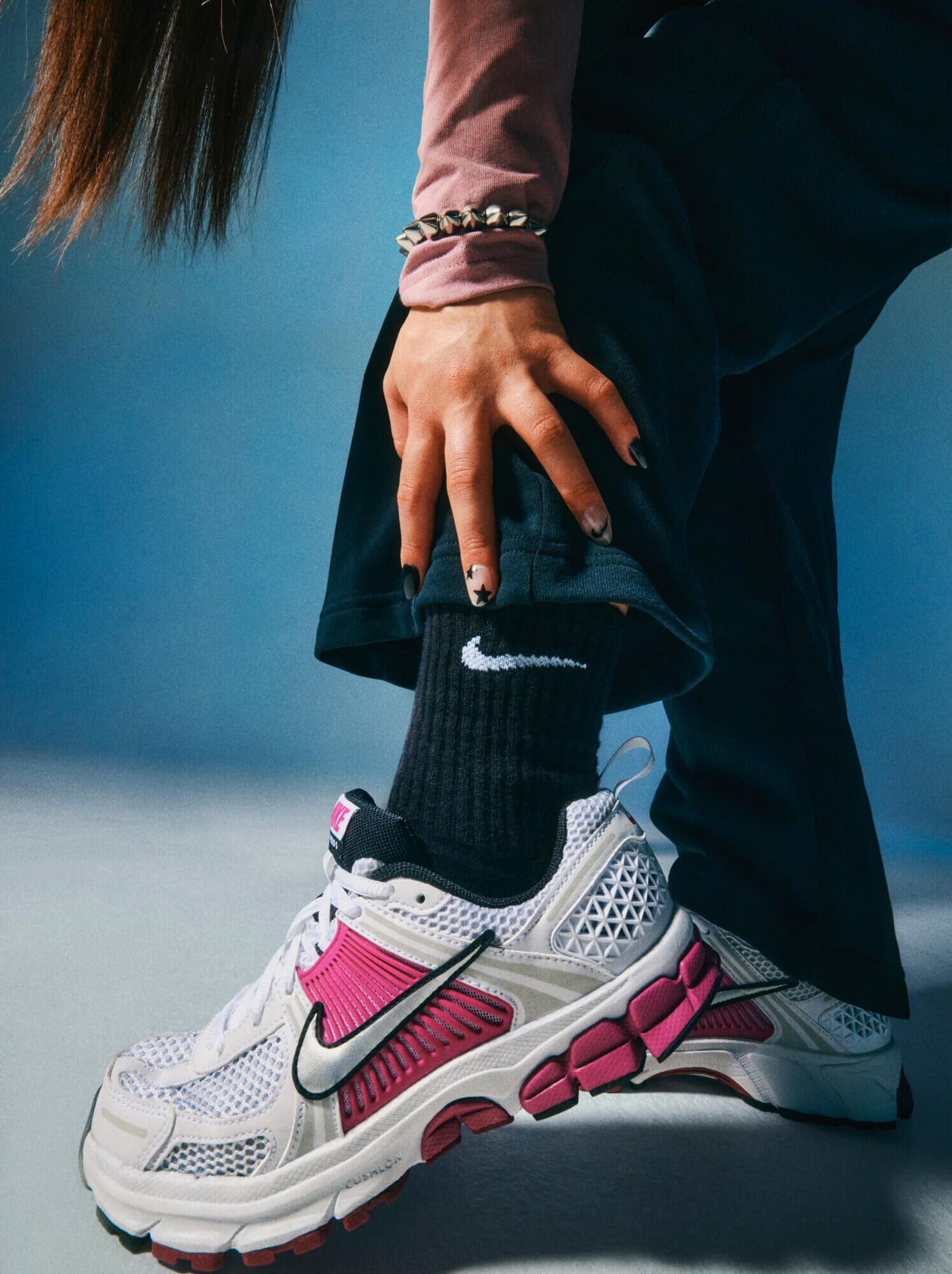 zoom vomero 5 on feet