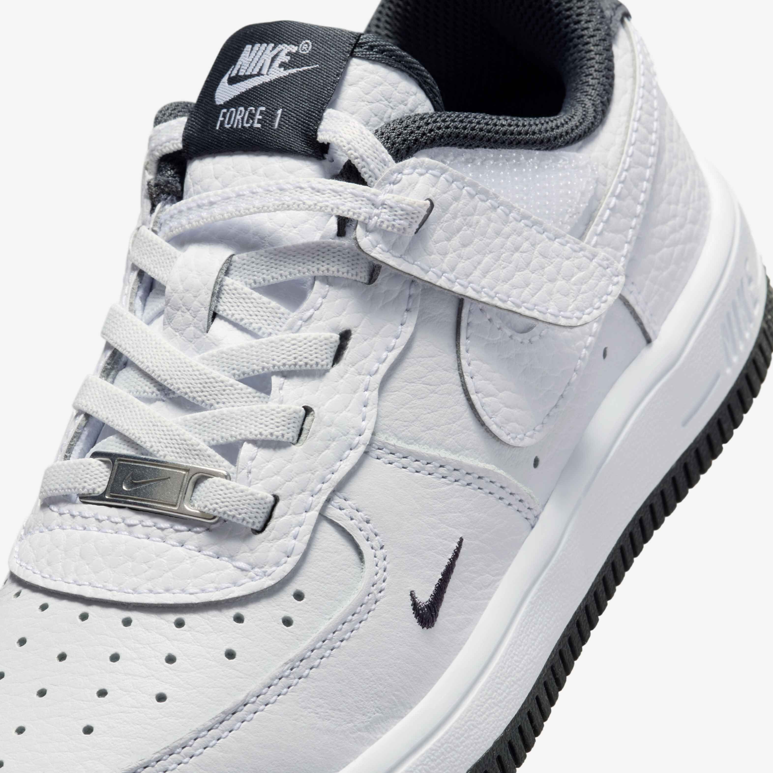 نايكي فورس 1 لو LV8 ايزي اون image number 6