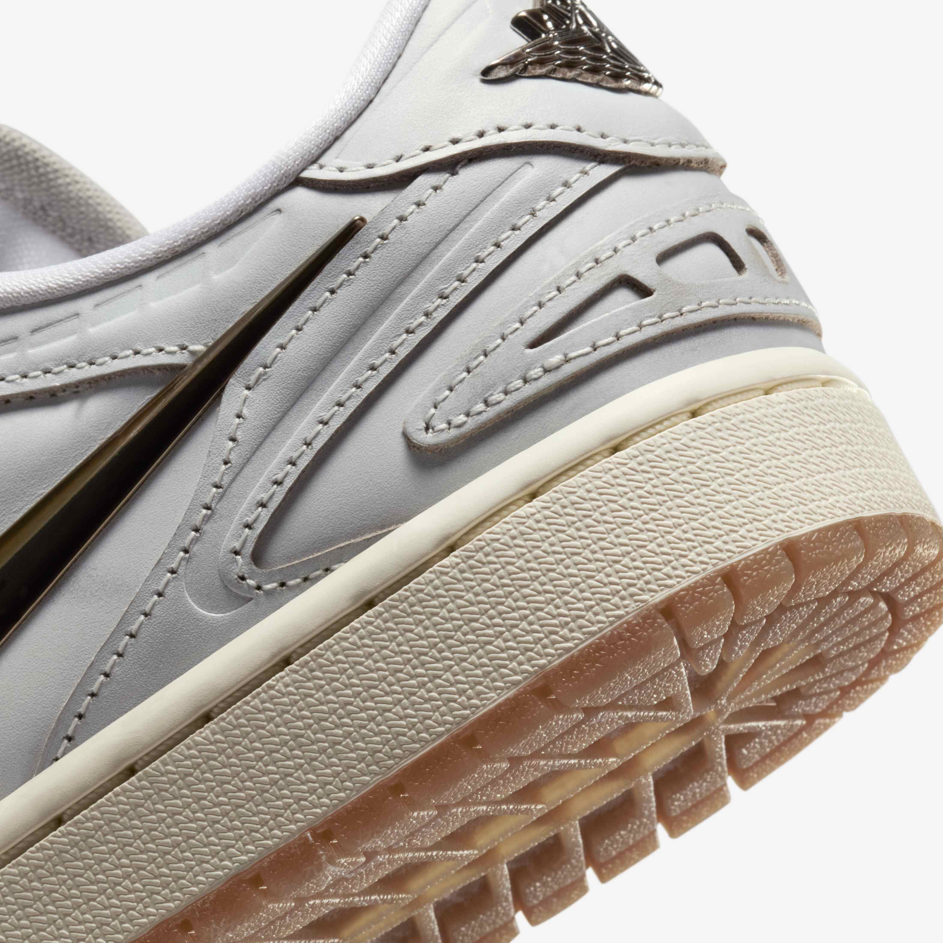 اير جوردن 1 لو ميثود اوف ميك image number 7