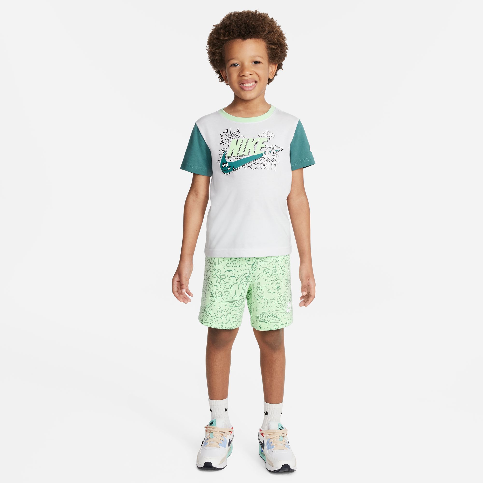 نايكي سبورتسوير كرييت يور اون ادفانتشر image number 0