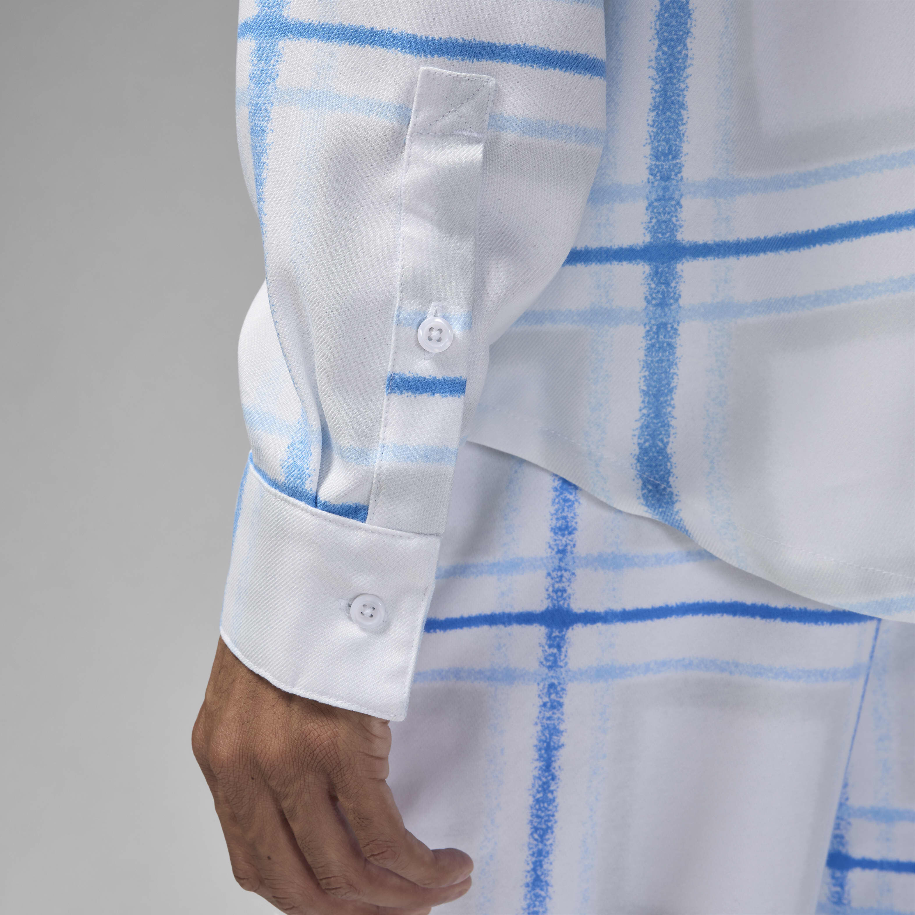 Jordan Essentials image number 4