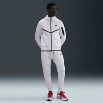 Nike Tech