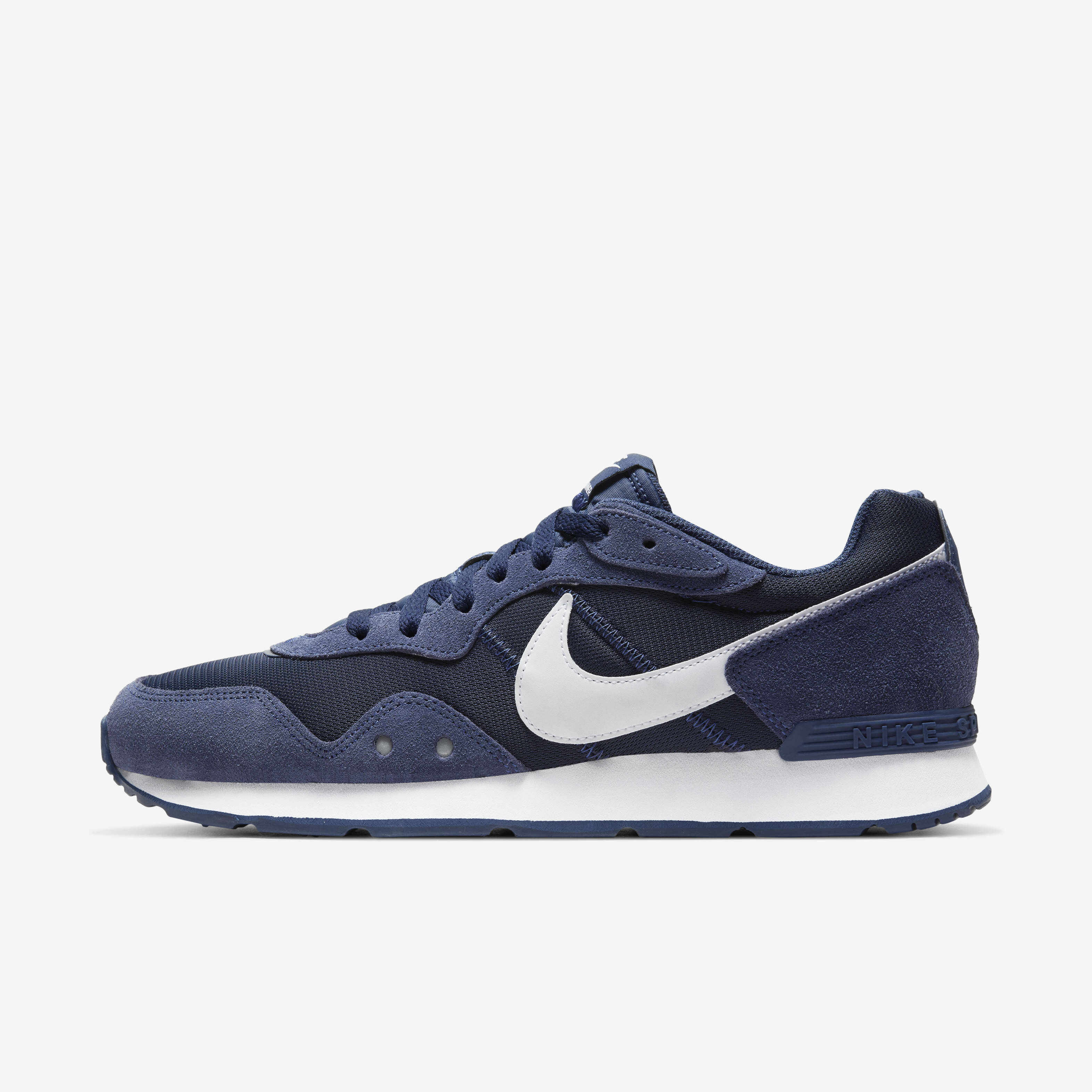 Nike venture boots shop