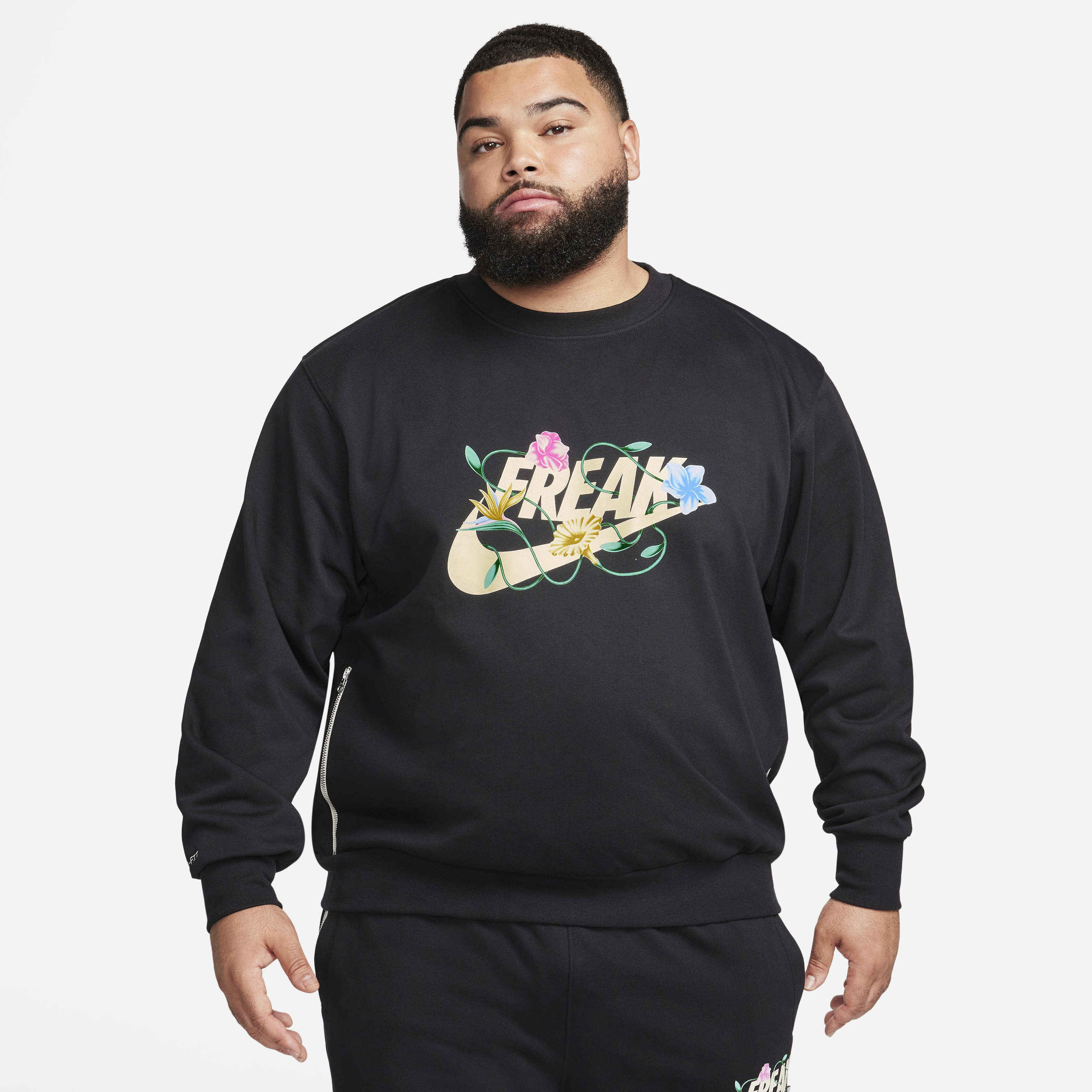 Buy Giannis Standard Issue Men s Graphic Basketball Crew Nike Saudi Official
