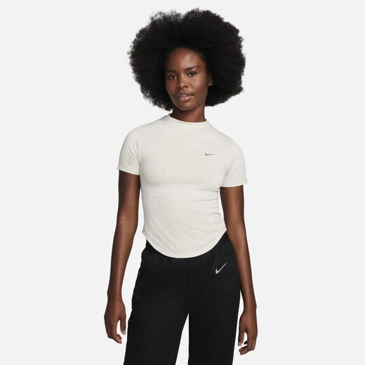 ايش لو قدرتِ - ستايلات جديدة-نايكي, نايكي رانينج ديفجن, تيشيرت الجري بأكمام قصيرة دراي-فت ADV للنساء