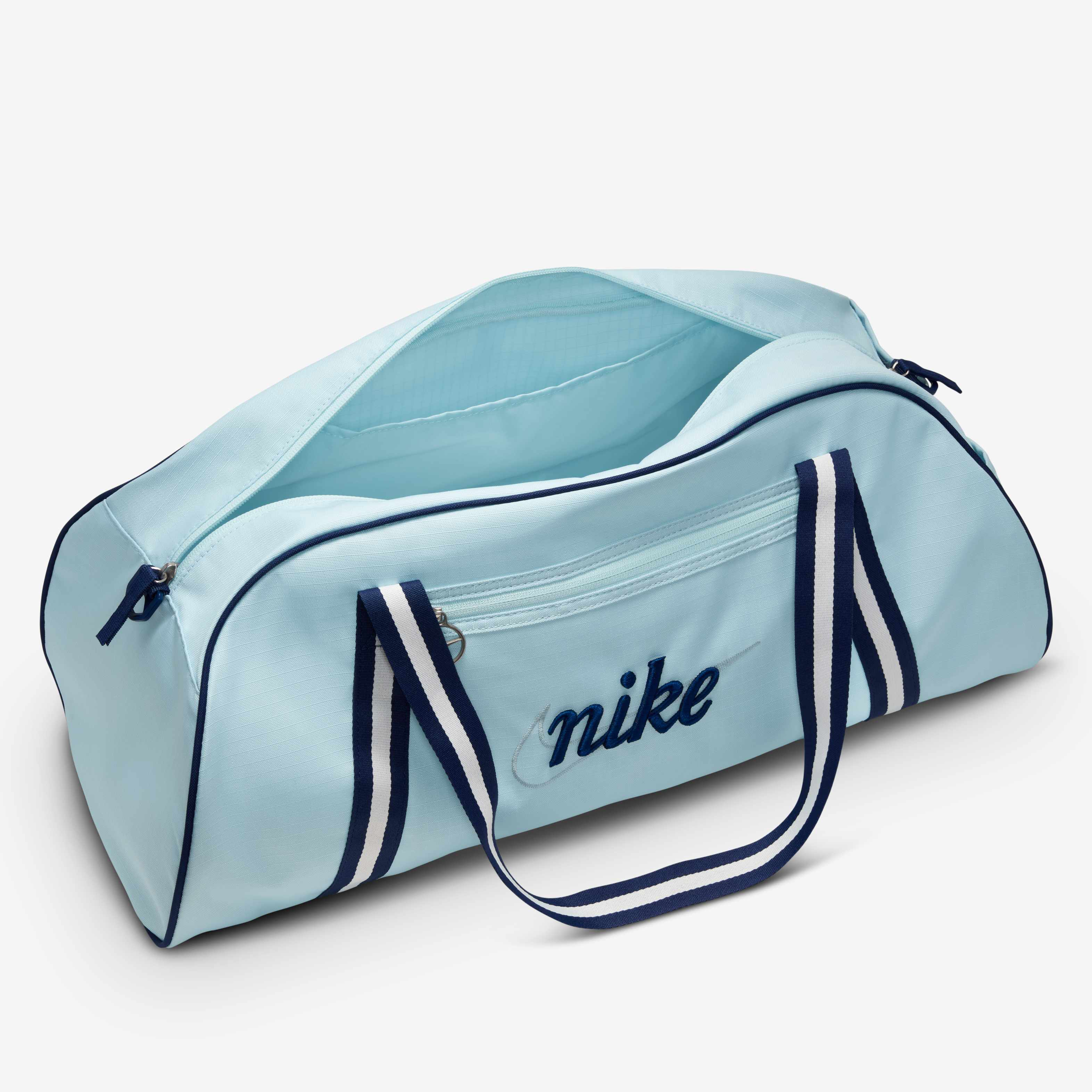 Nike Gym Club image number 3