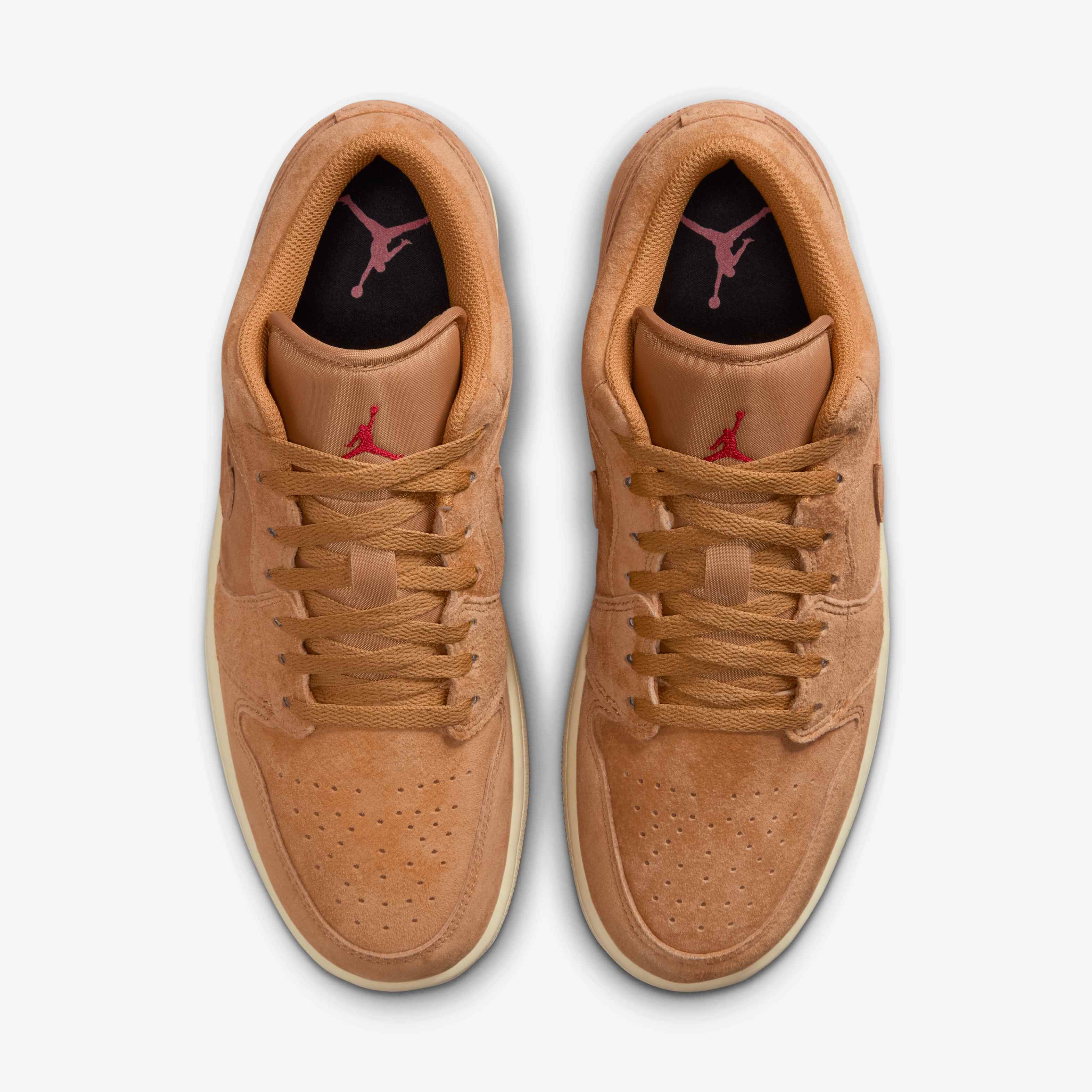 Air Jordan 1 Low SE image number 3