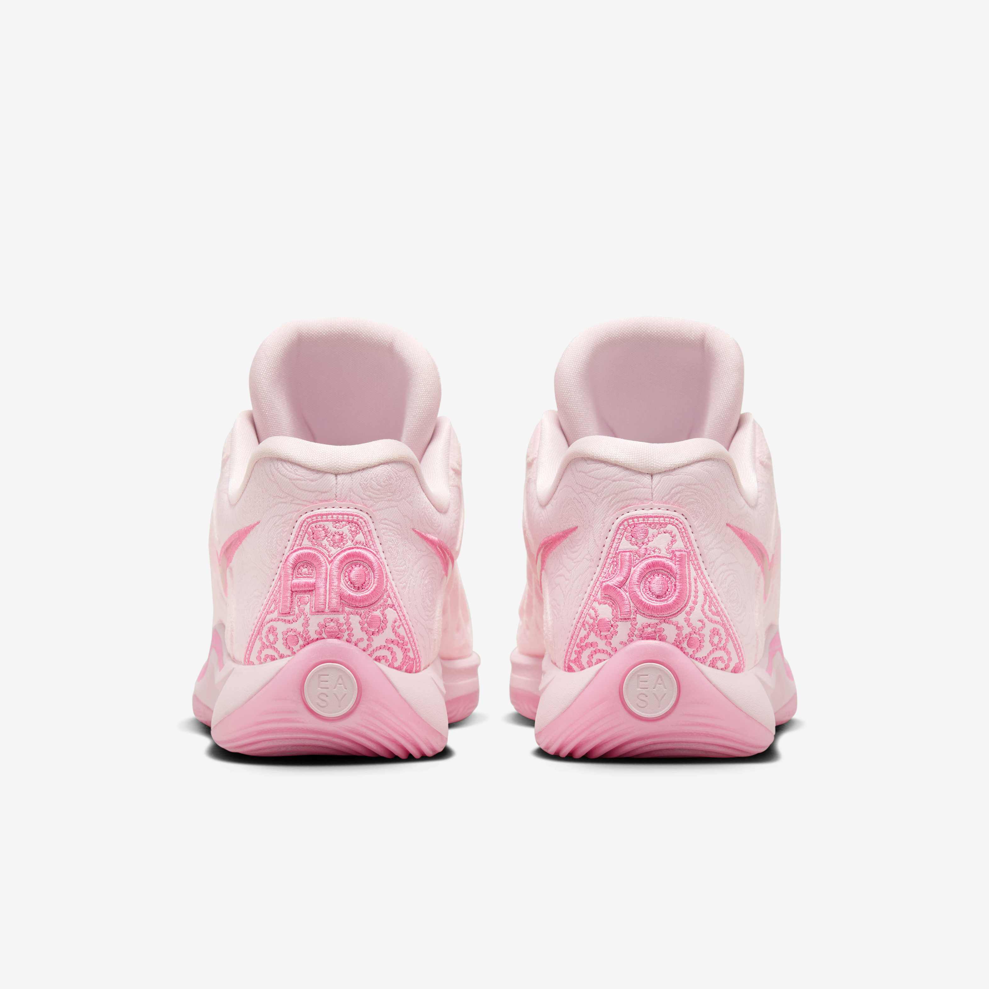 KD17 'Aunt Pearl' image number 5