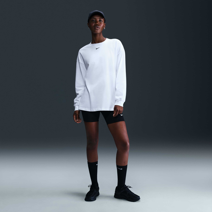 Nike Sportswear Essential image number 3 Nike Sportswear Essential image number 3