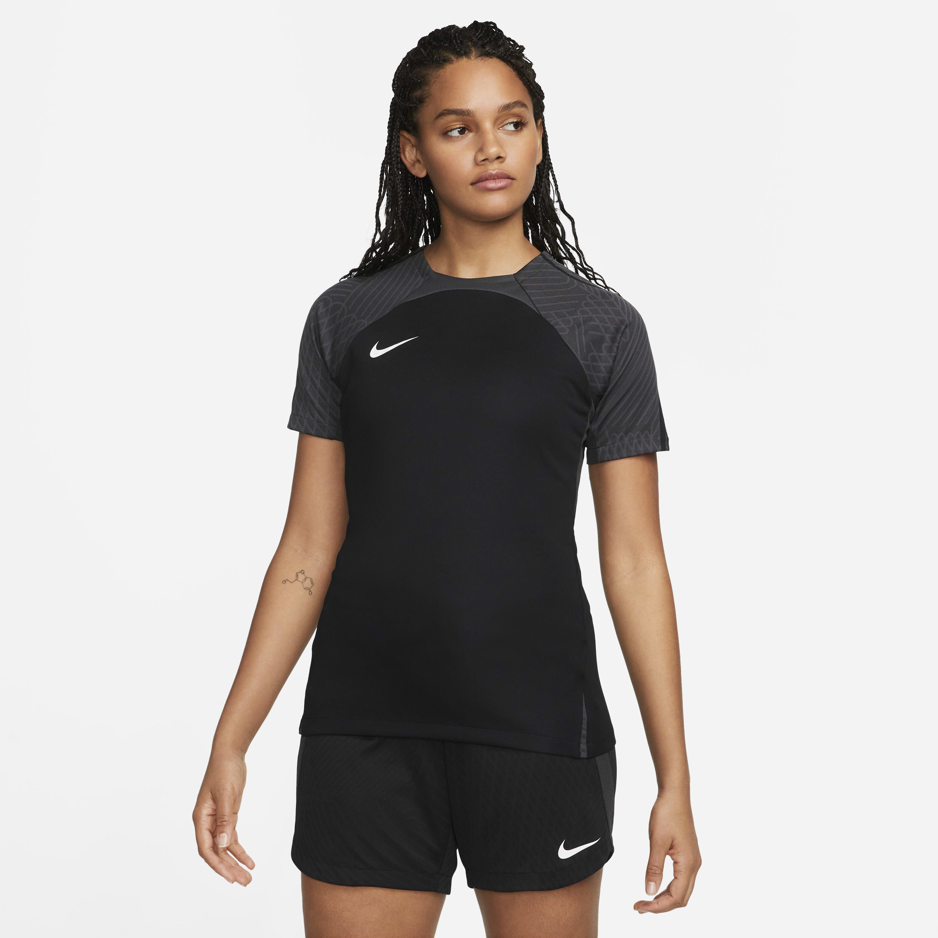 Nike Dri-FIT Strike image number 0