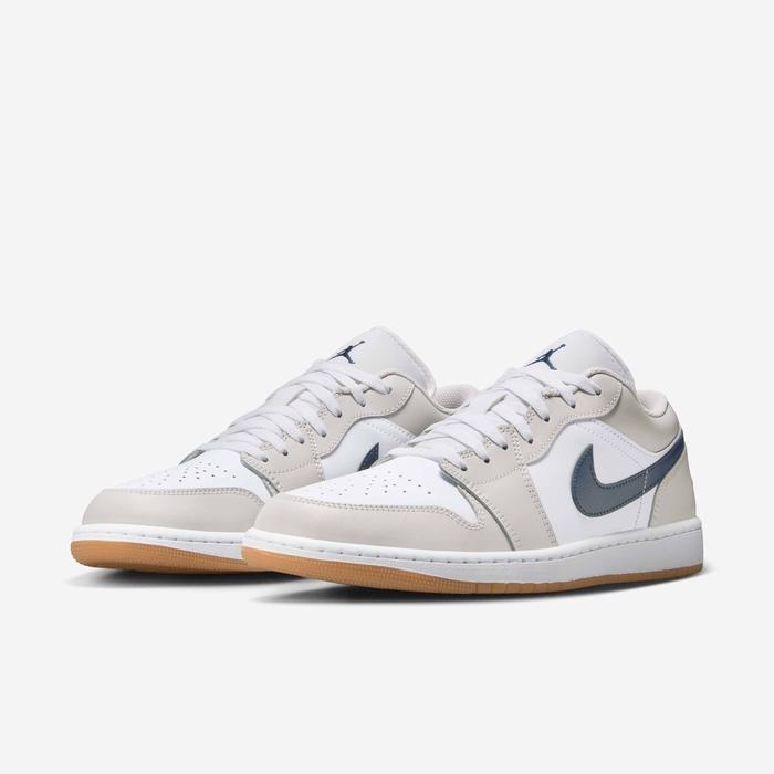 Air Jordan 1 Low image number 4 Air Jordan 1 Low image number 4