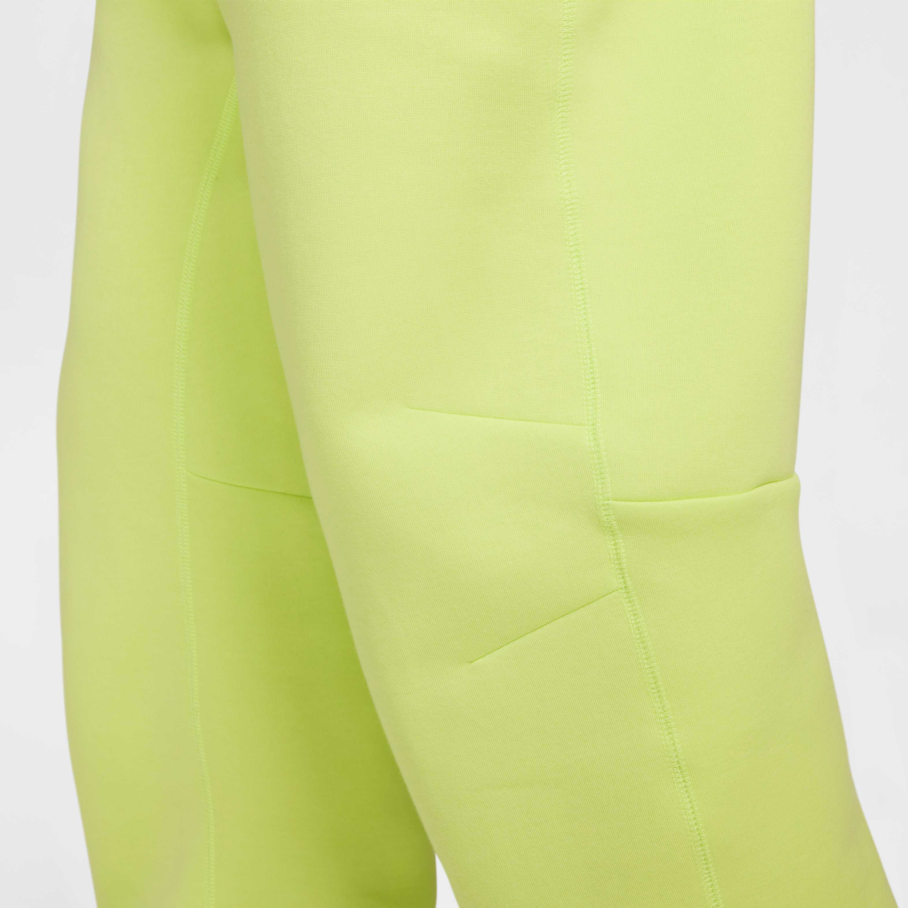 Nike Tech image number 4