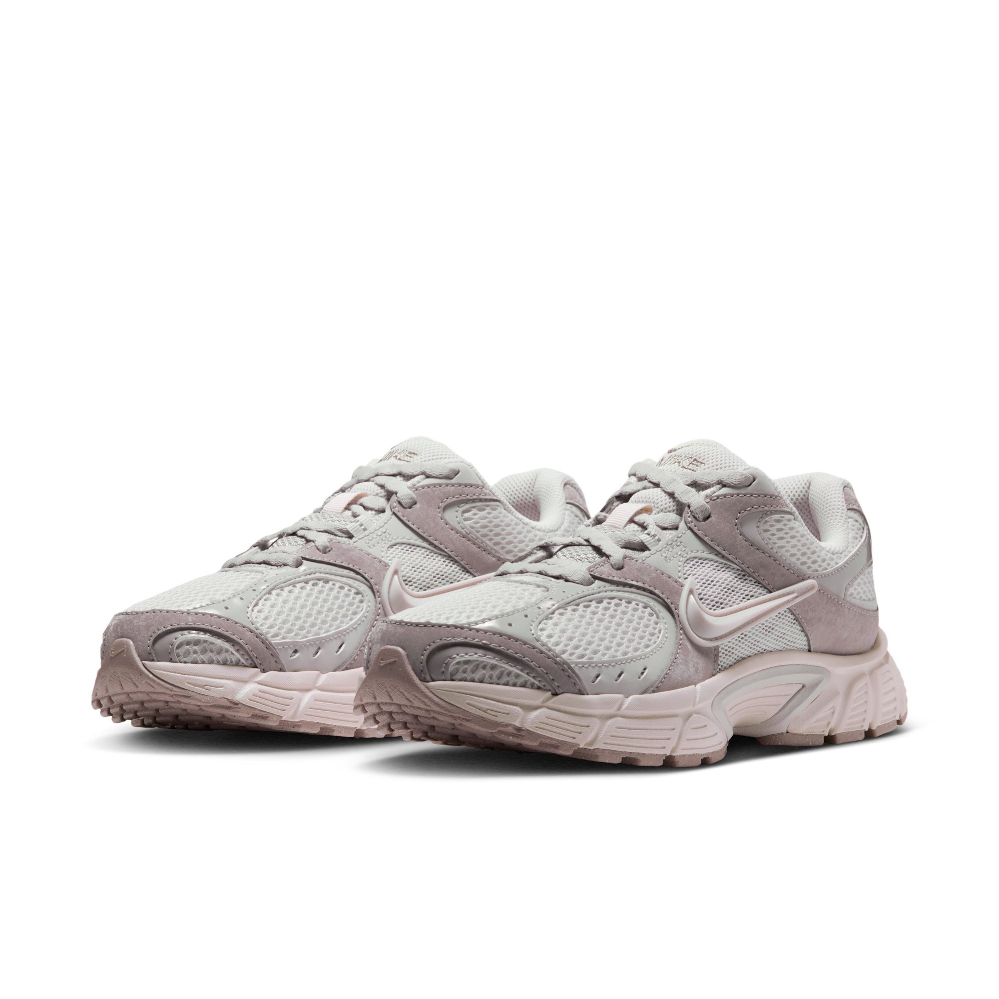 Nike V5 RNR LX image number 2