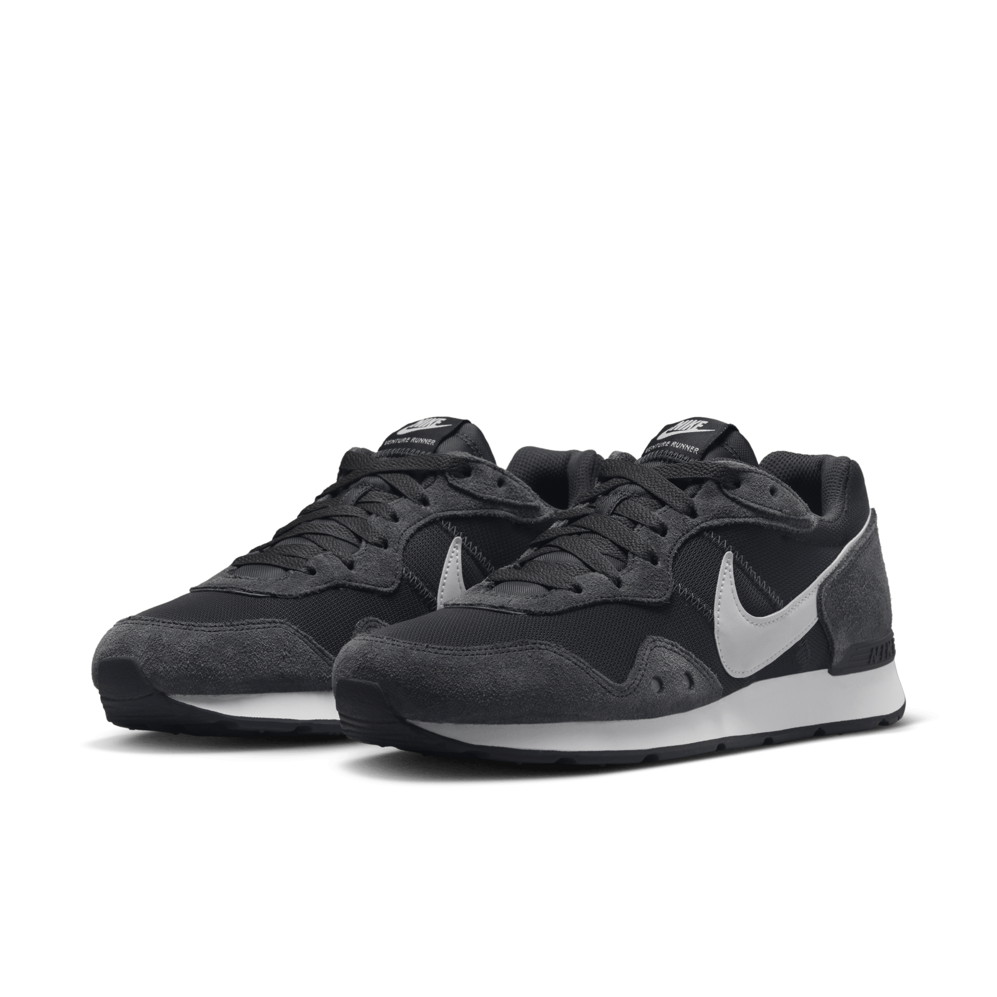 Venture RunnerMen's Shoe in KSA. Nike SA