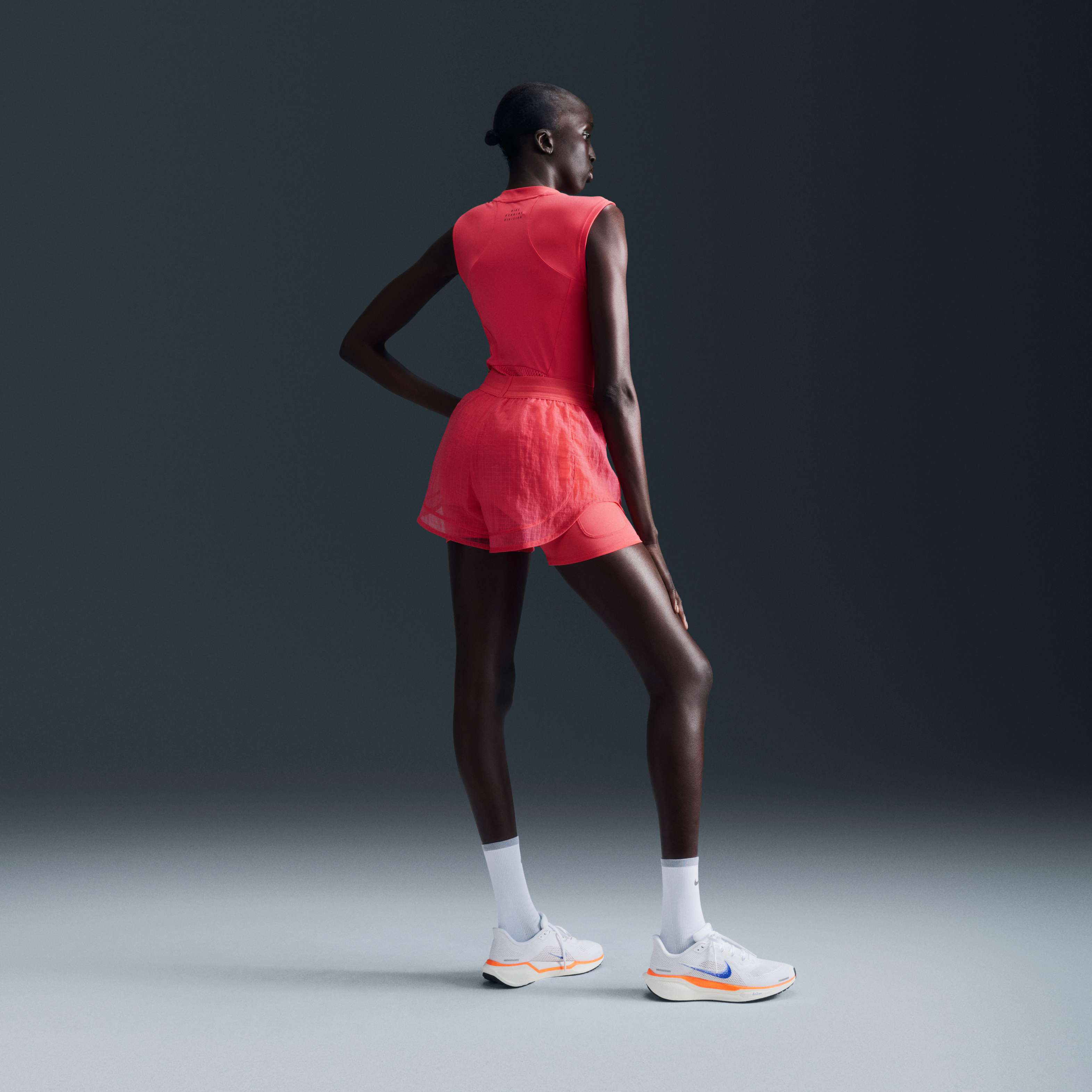 Nike Running Division image number 4