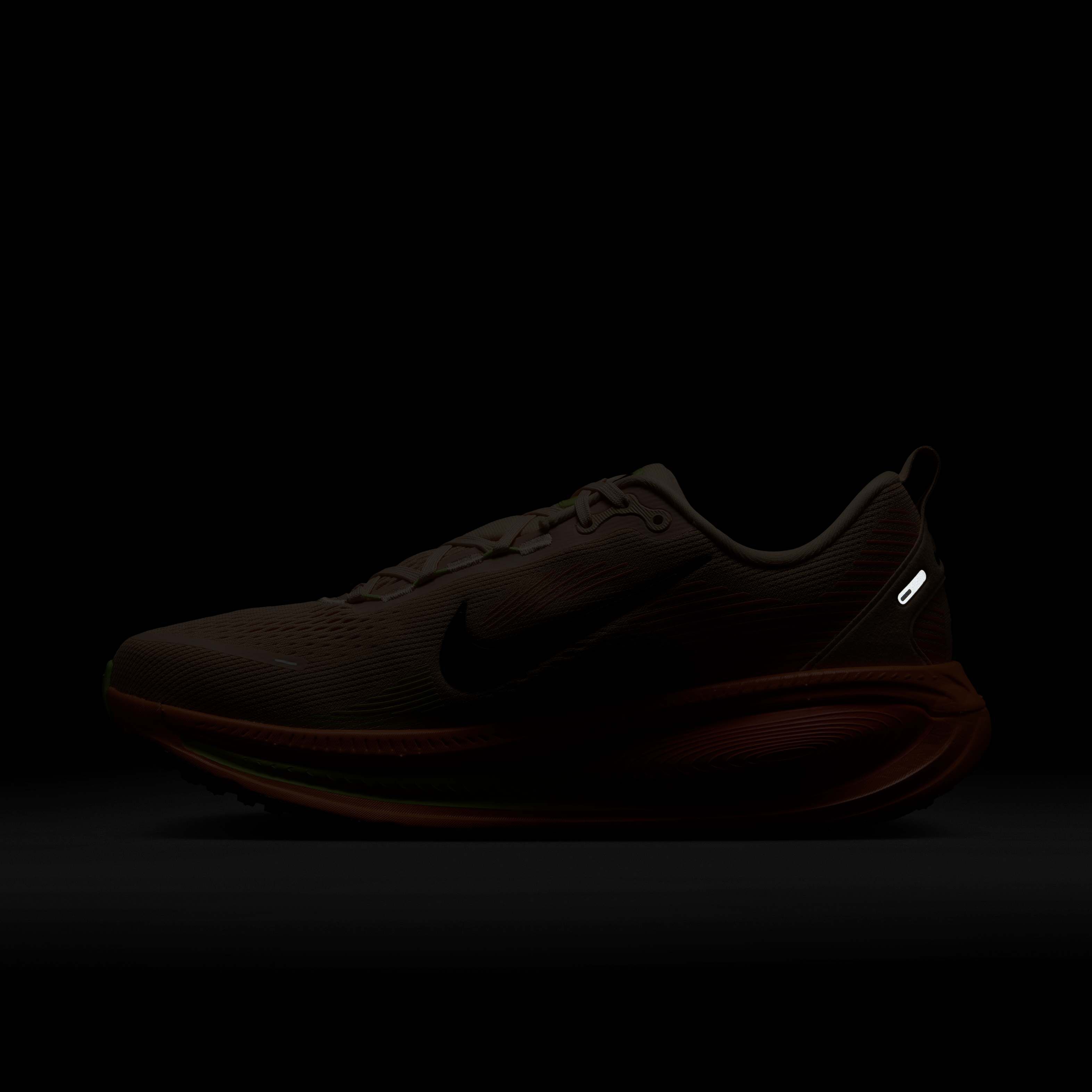 Nike Vomero 18 image number 10