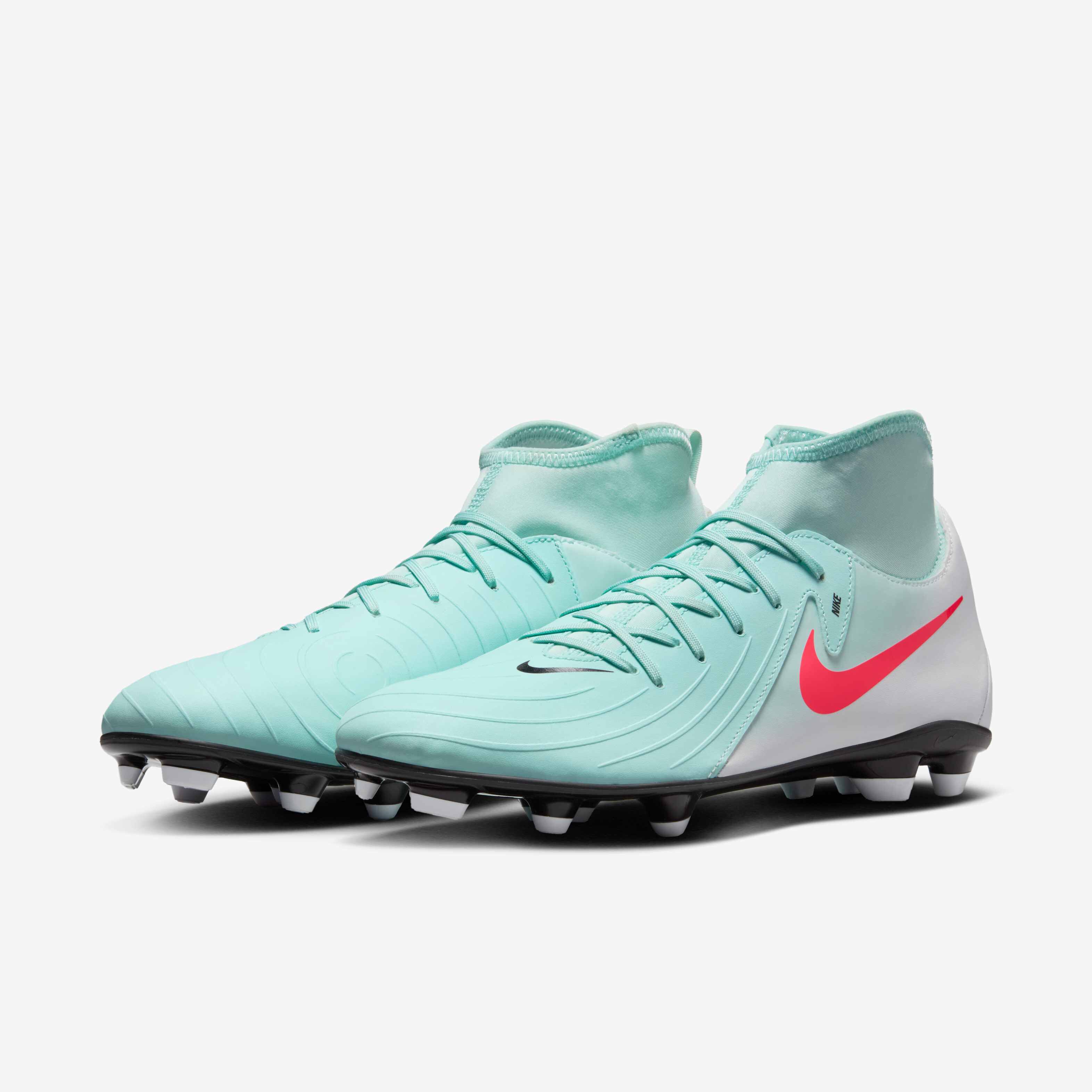 Nike Phantom Luna 2 Club image number 4