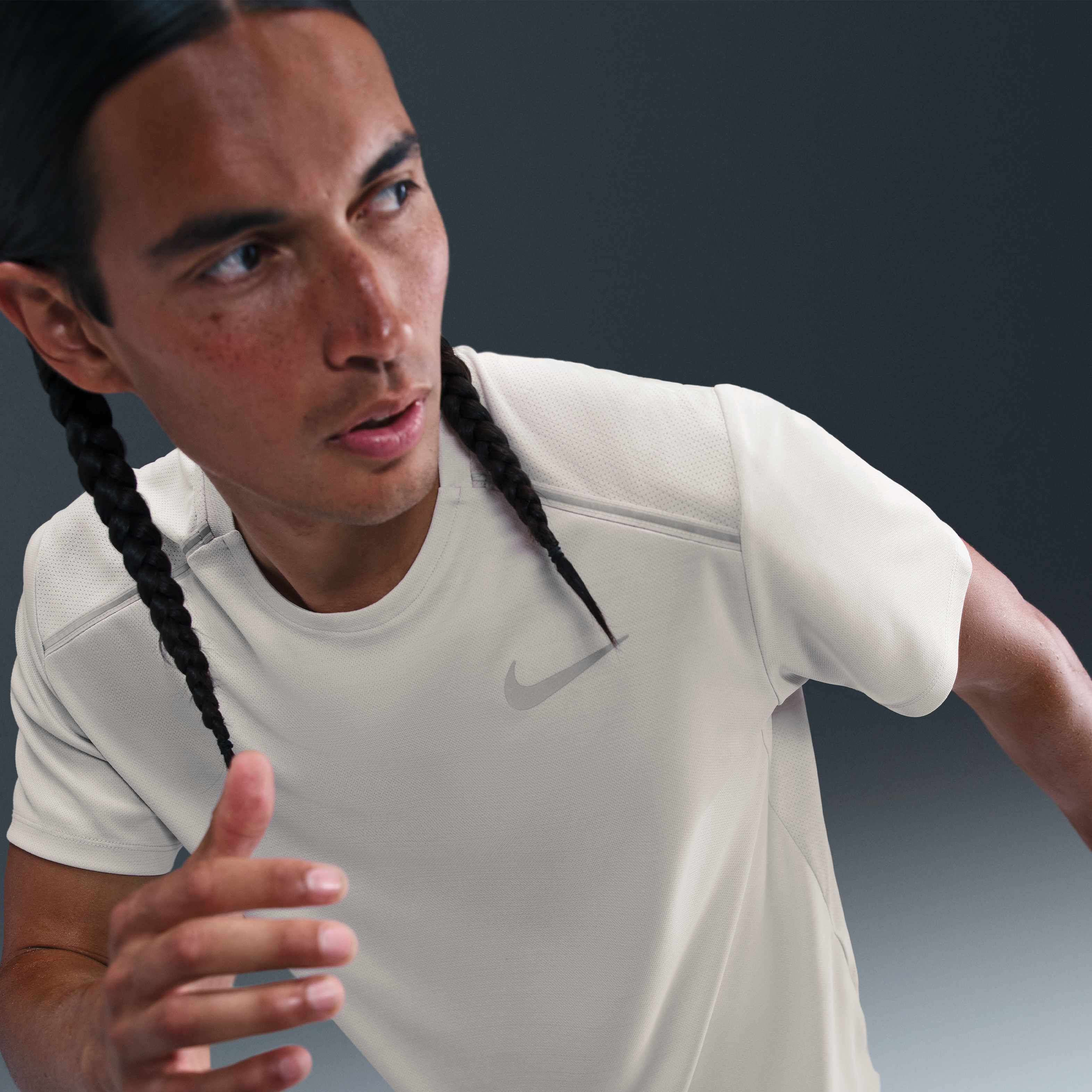 Nike Miler image number 2