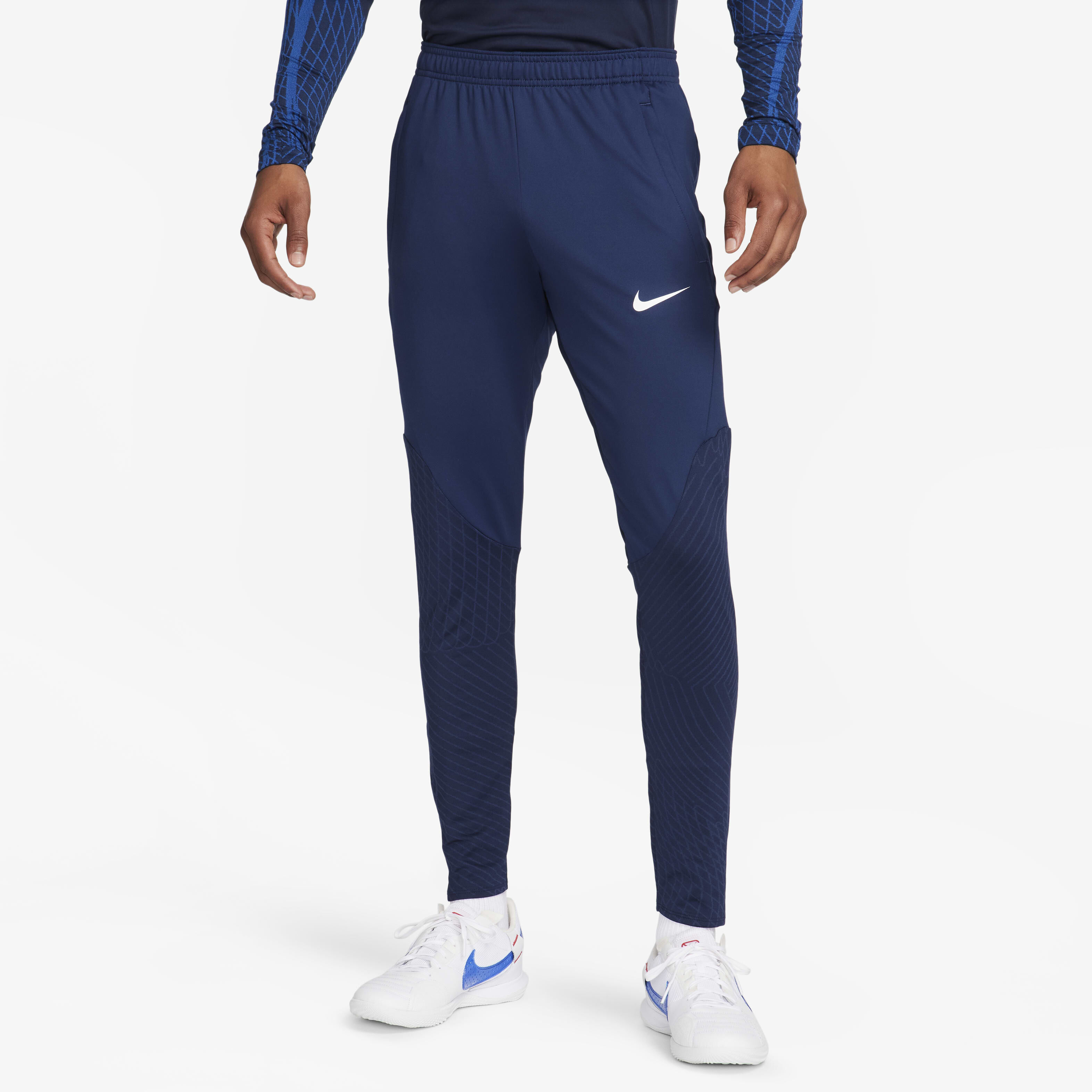 Buy Nike Dri FIT Strike Men s Football Pants Nike Saudi Official