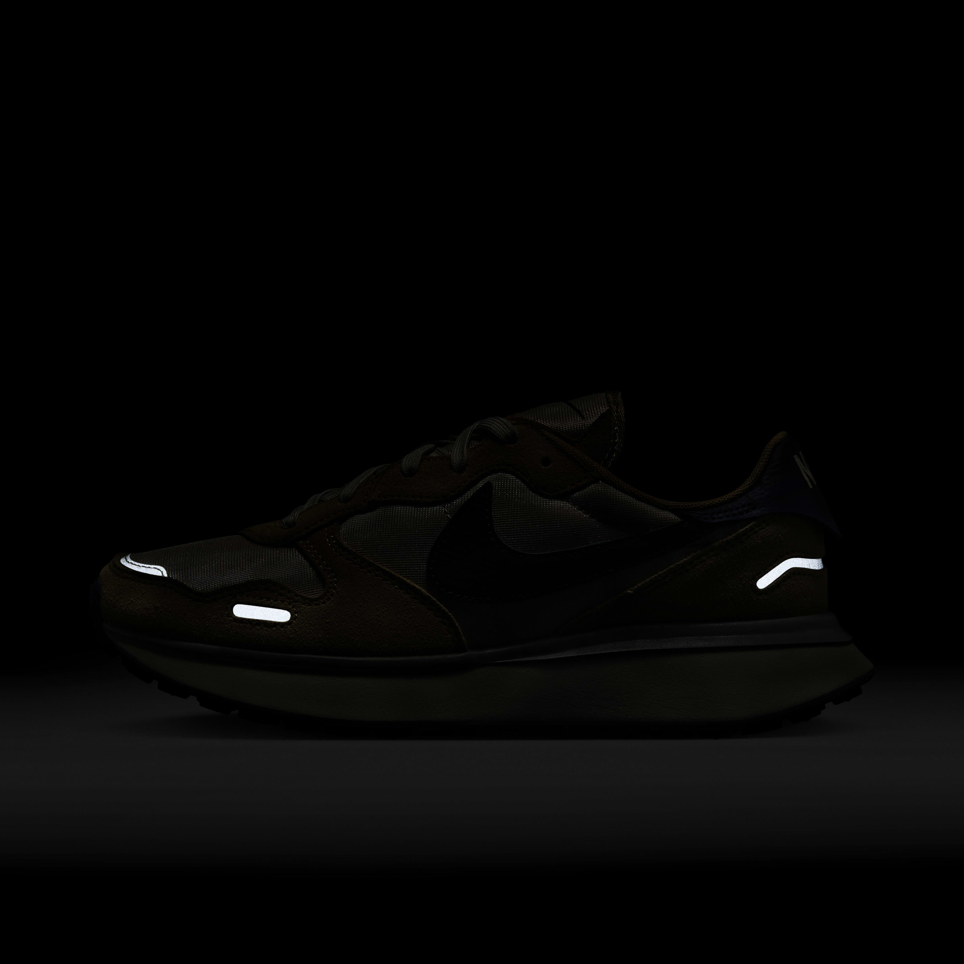 Nike Phoenix Waffle image number 11