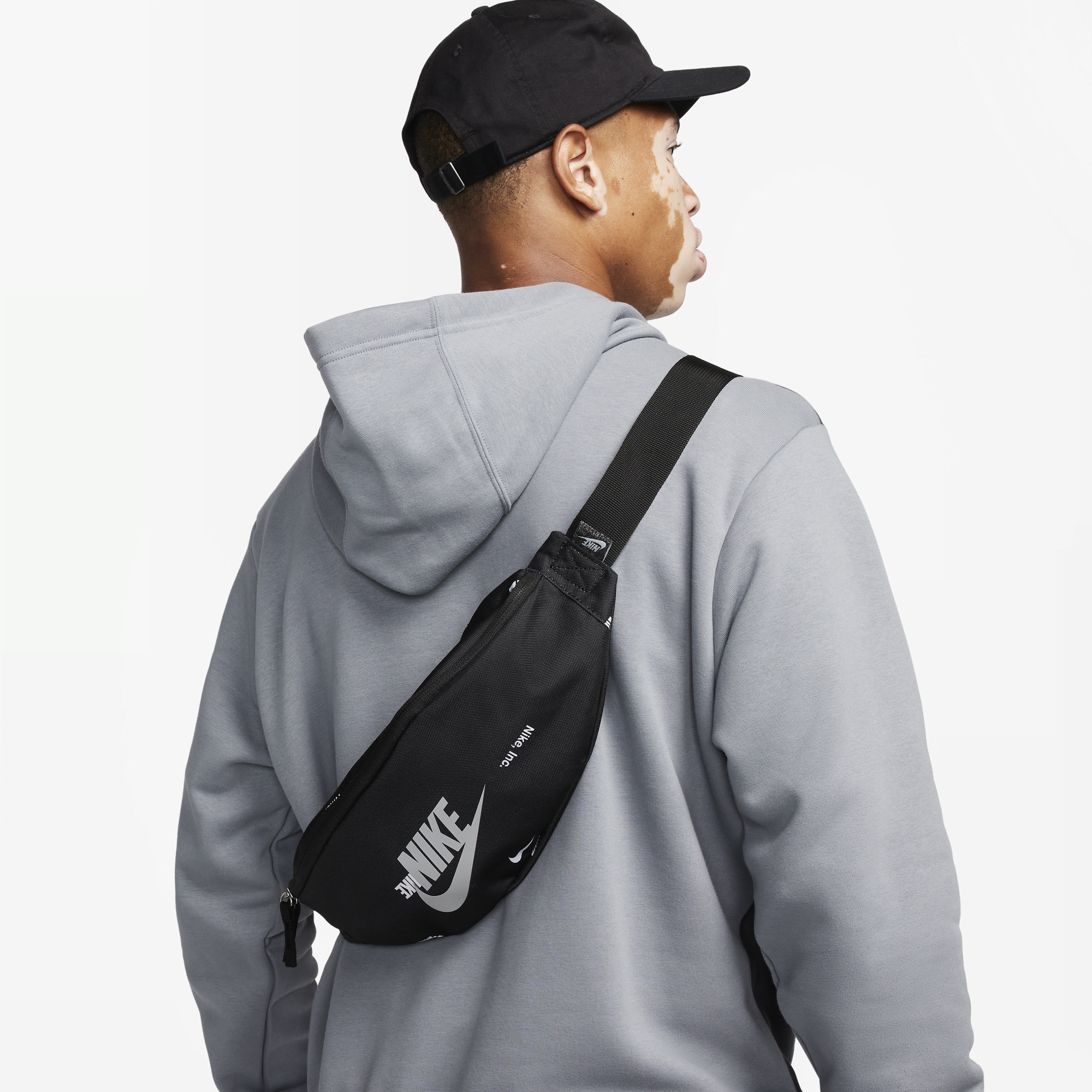 Nike heritage graphic hip pack clearance