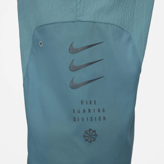 Nike Therma-FIT Run Division image number 4 Nike Therma-FIT Run Division image number 4