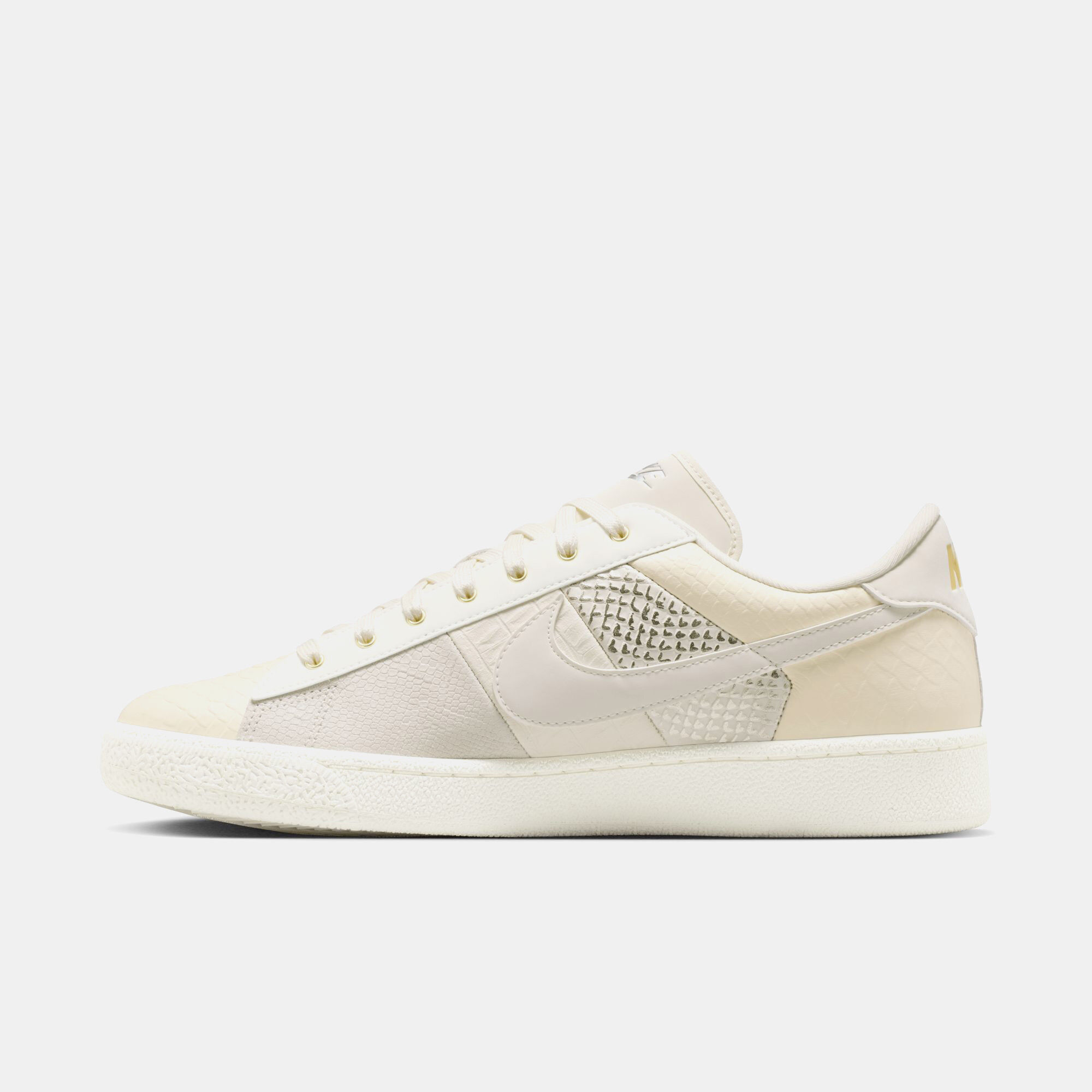 Nike Tennis Classic image number 4