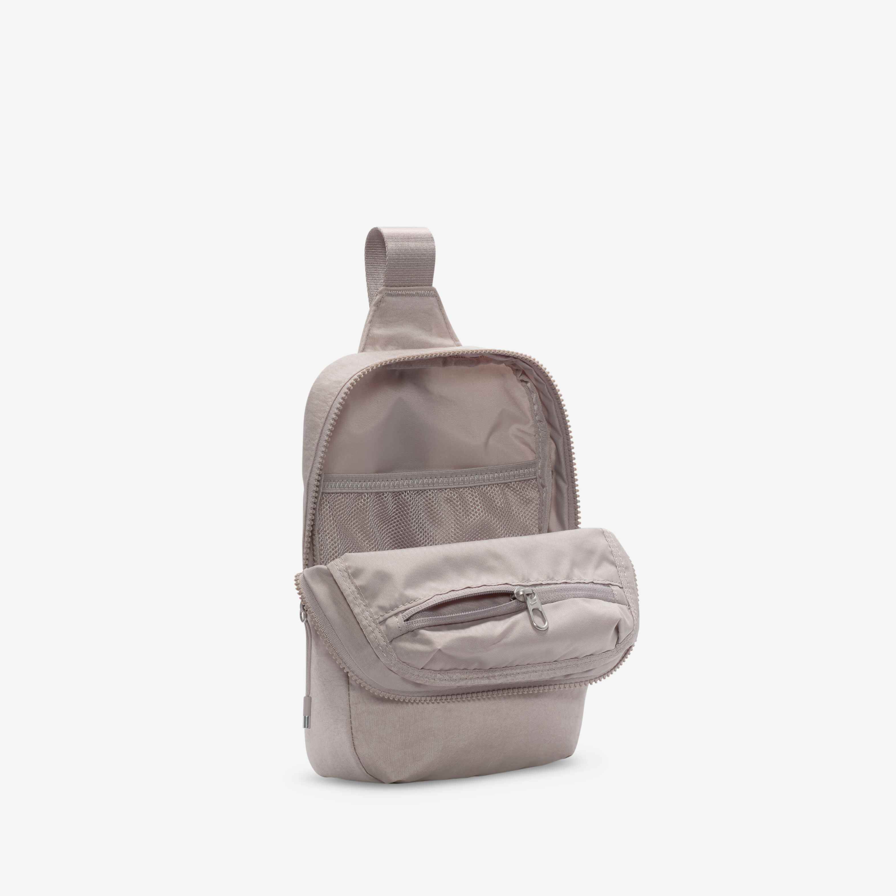 نايكي أورا image number 3