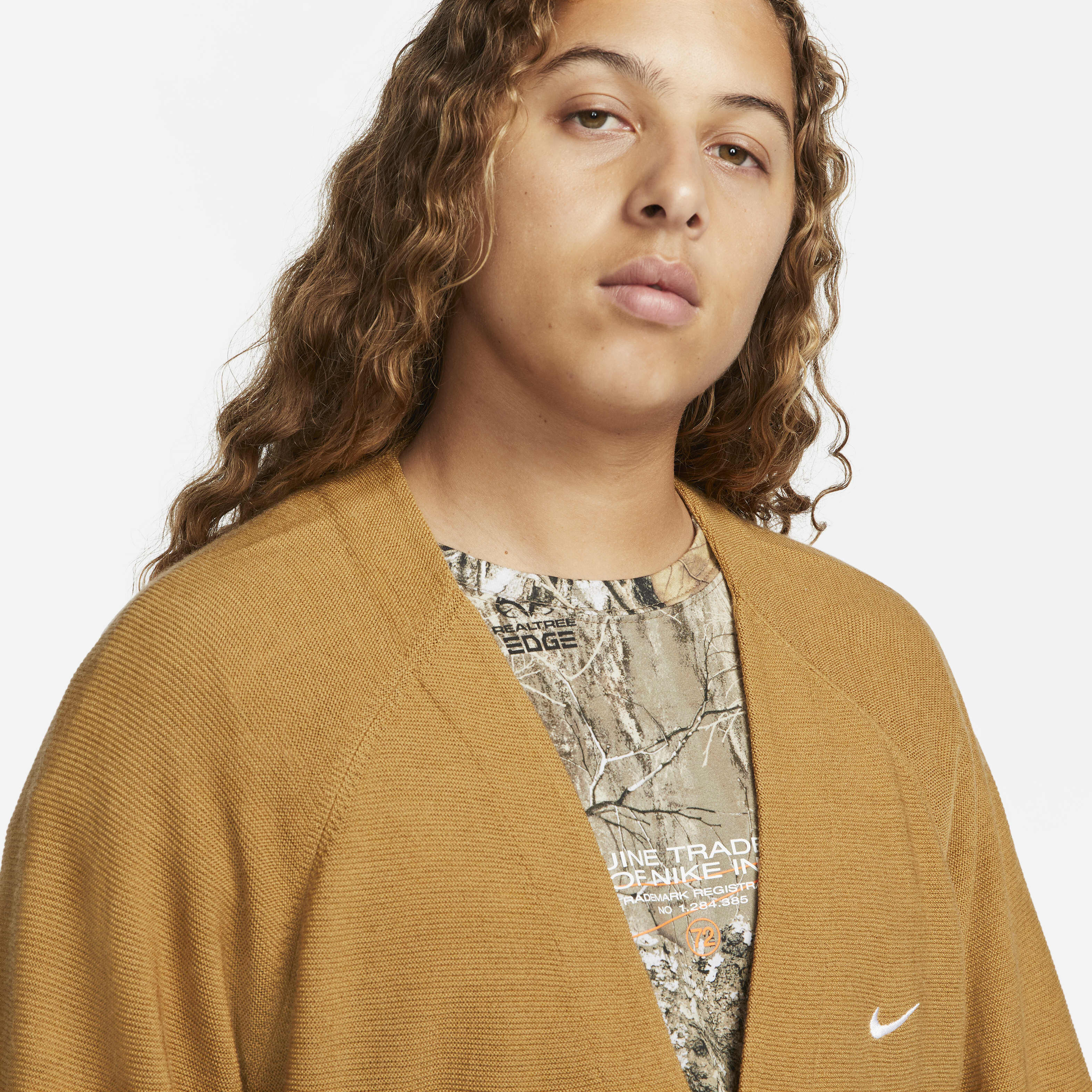 Buy Nike SB Skate Cardigan - Elemental Gold/White | Nike