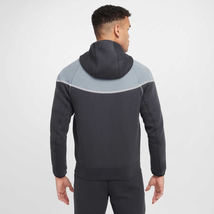 Nike Tech Windrunner image number 1 Nike Tech Windrunner image number 1