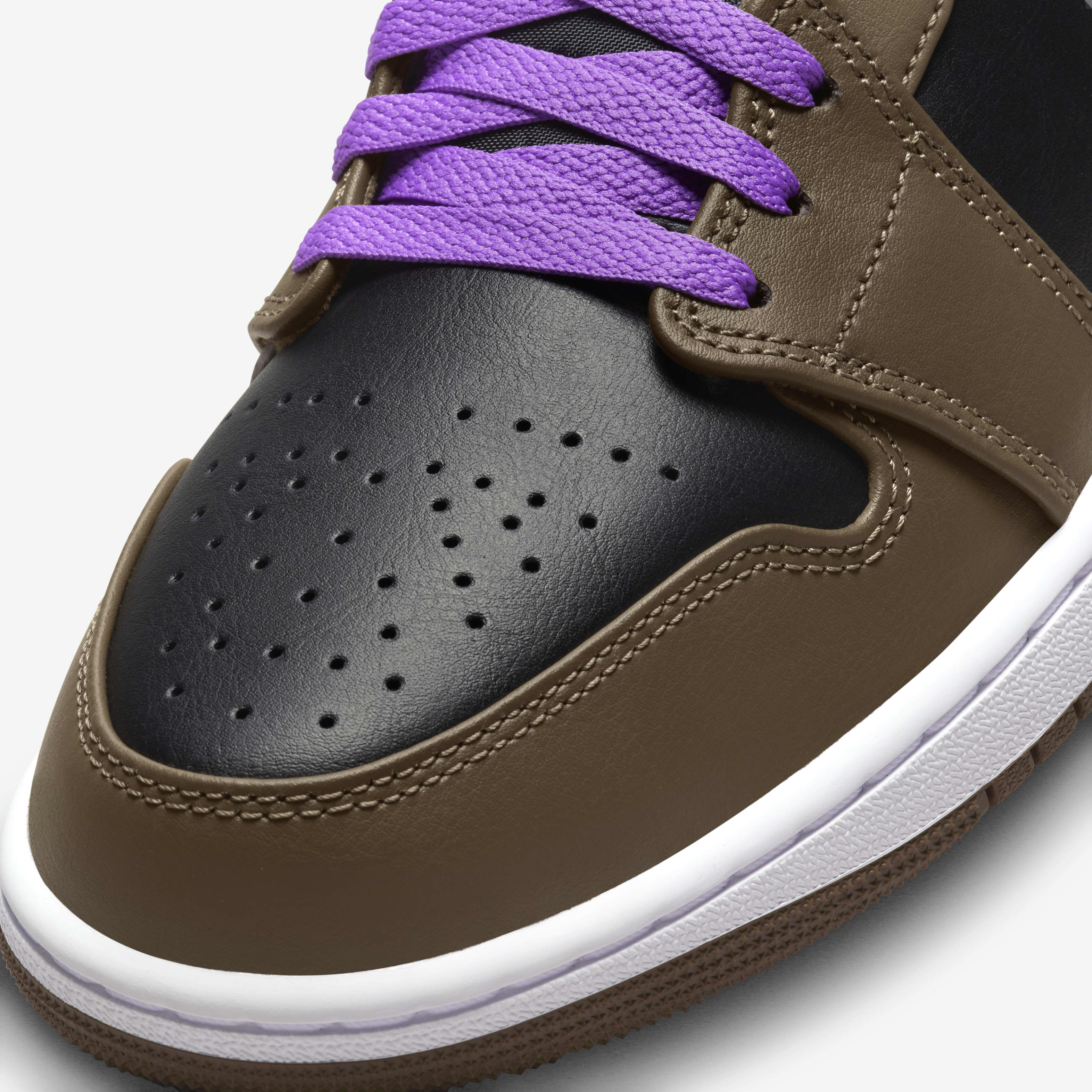 اير جوردن 1 ميد image number 6