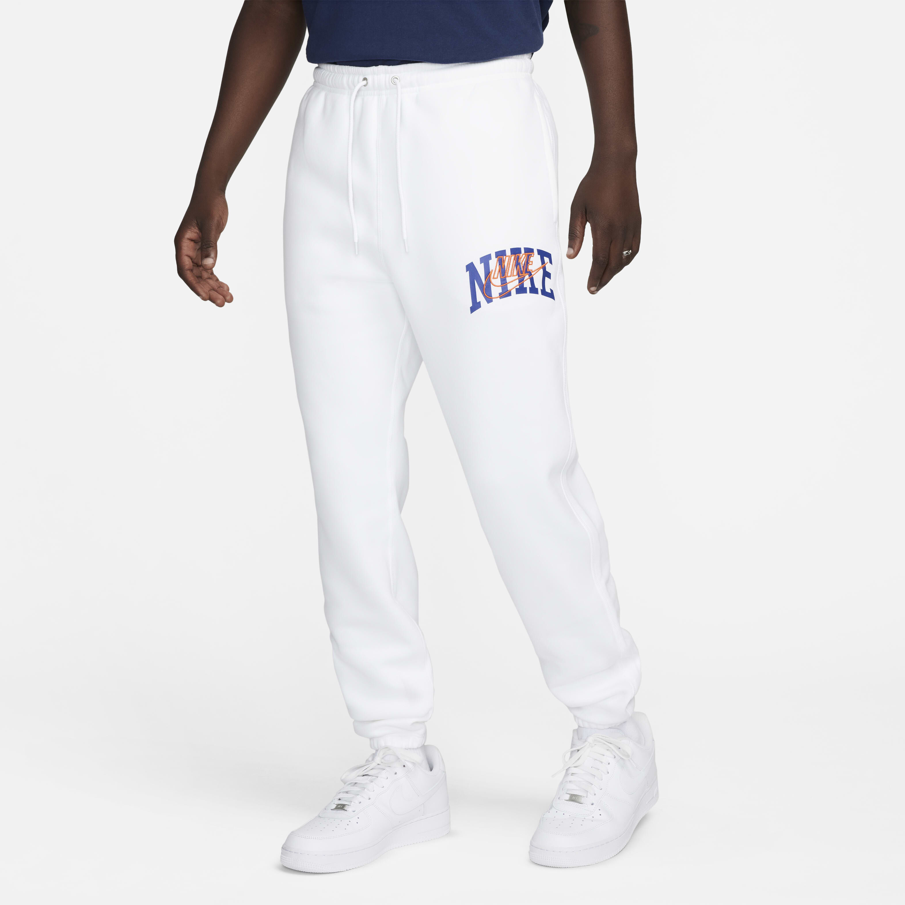 Buy Nike Club Fleece Men s Cuffed Trousers Nike Saudi Official