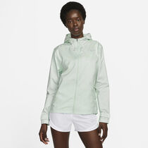 Nike Essential