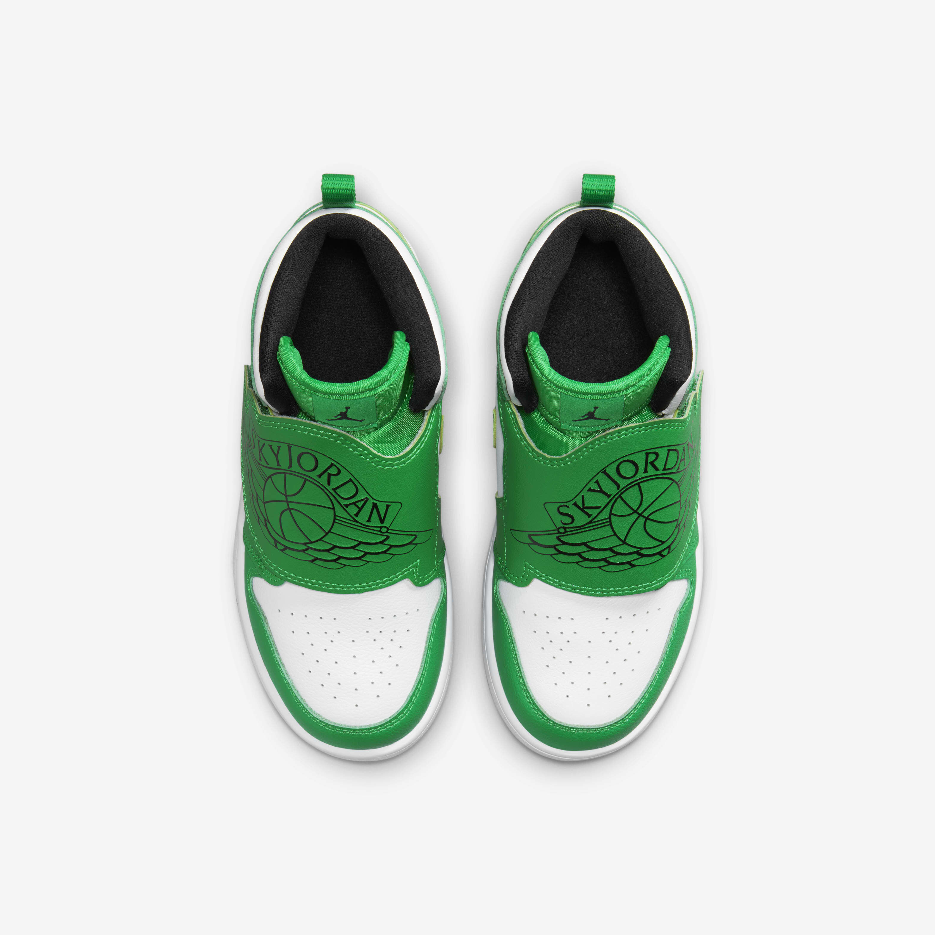 Sky Jordan 1 image number 3