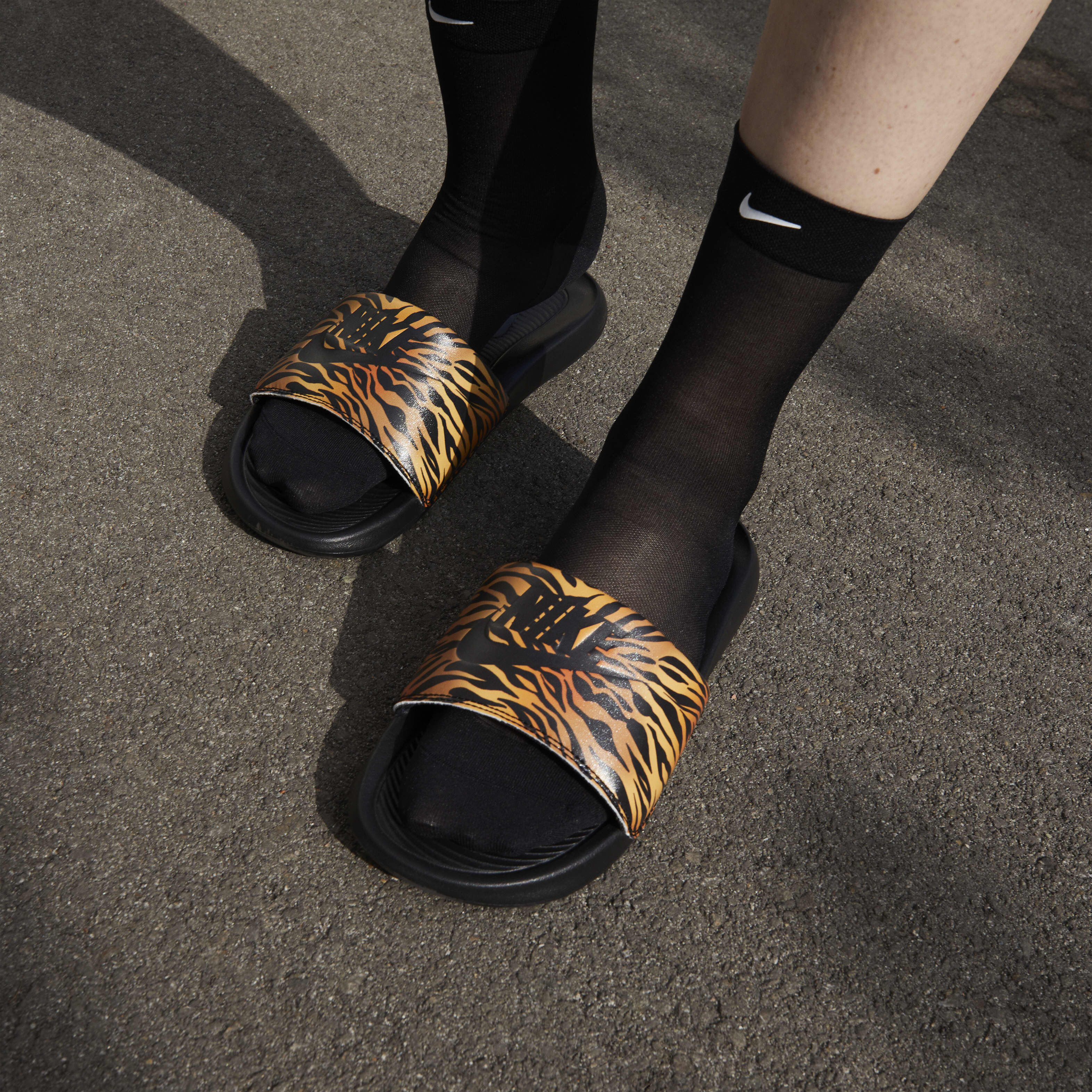Buy Nike Victori One Women's Print Slides - Black/Black