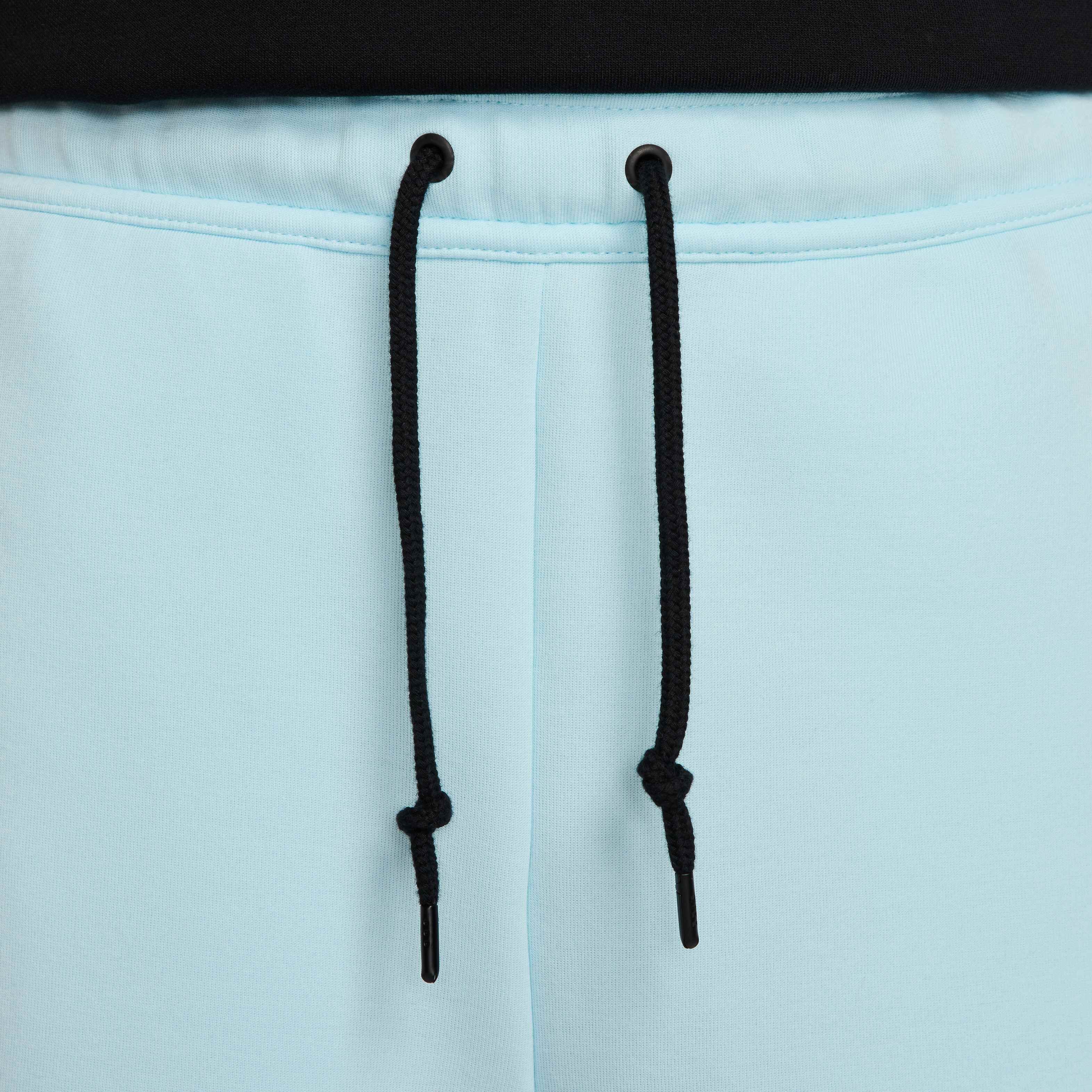 Nike Sportswear Tech Fleece image number 3