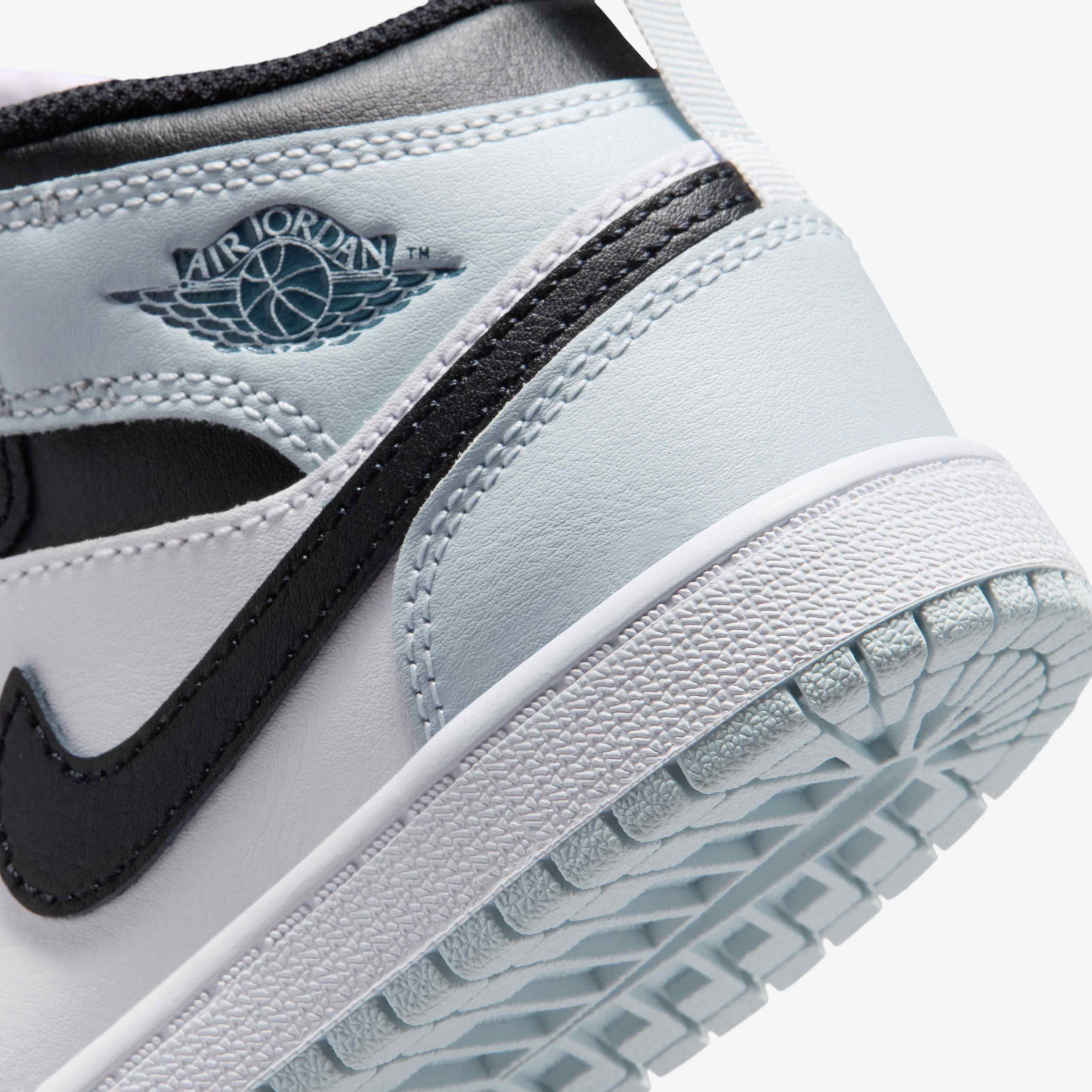 Jordan 1 Mid image number 7