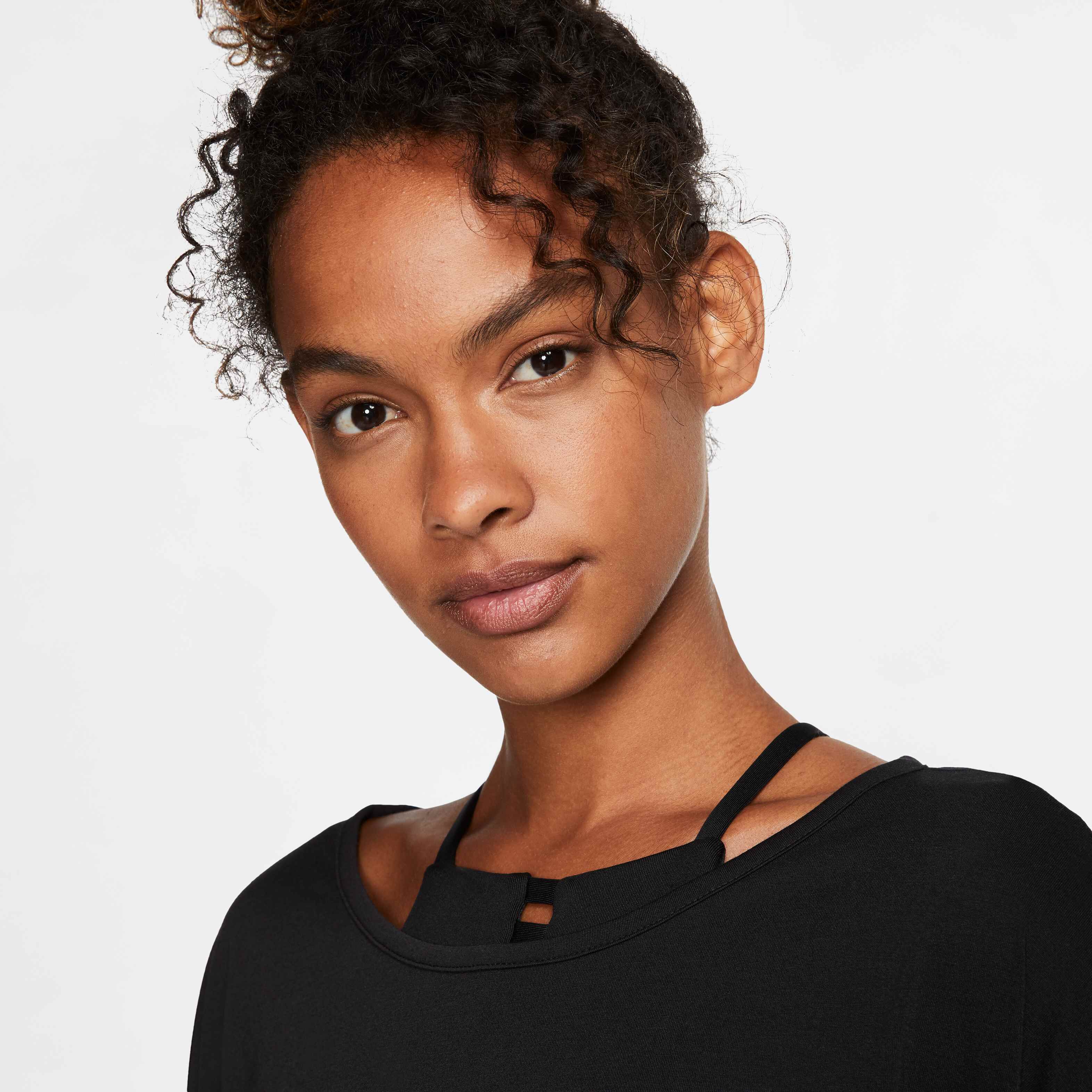 نايكي يوغا image number 2