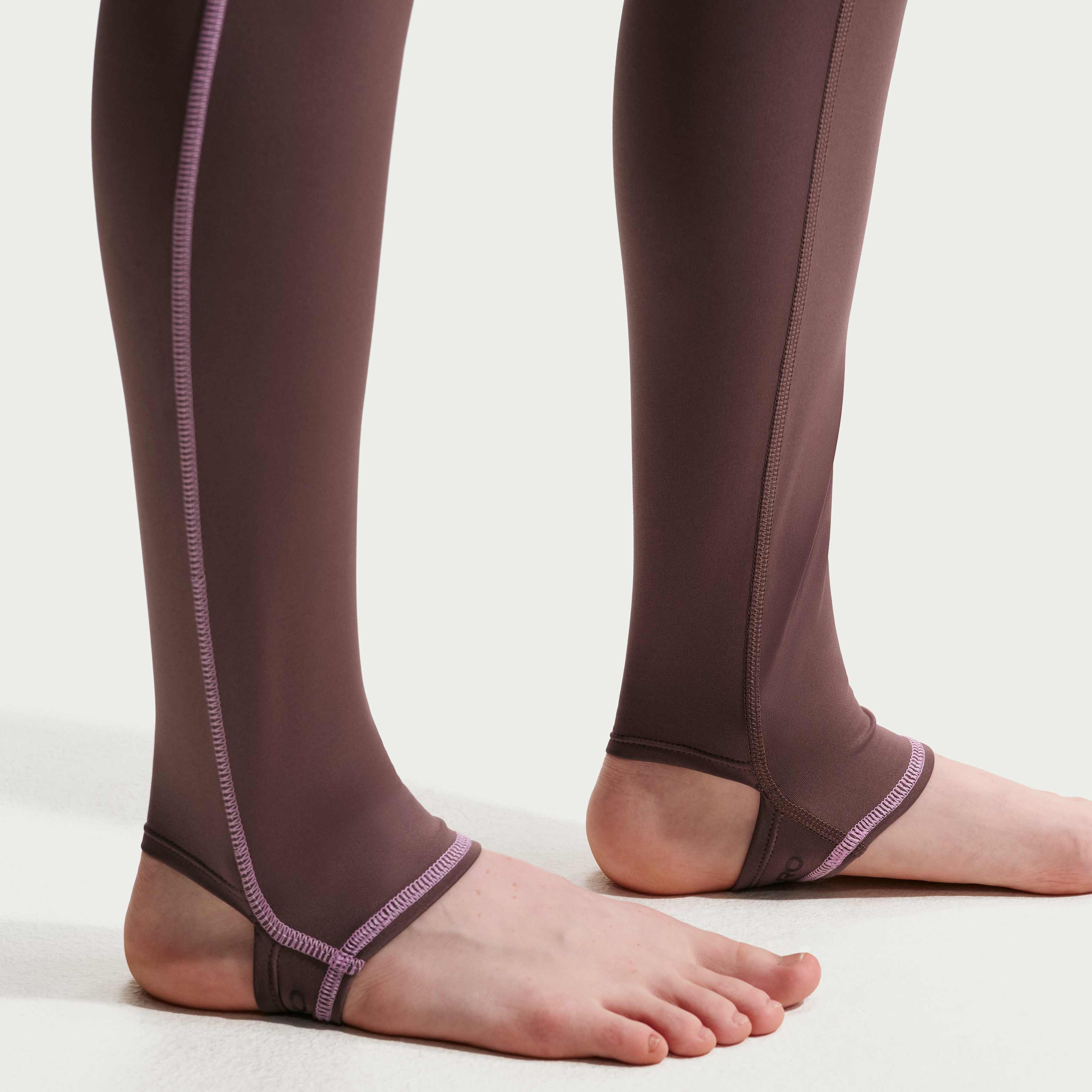 Nike Pro image number 5