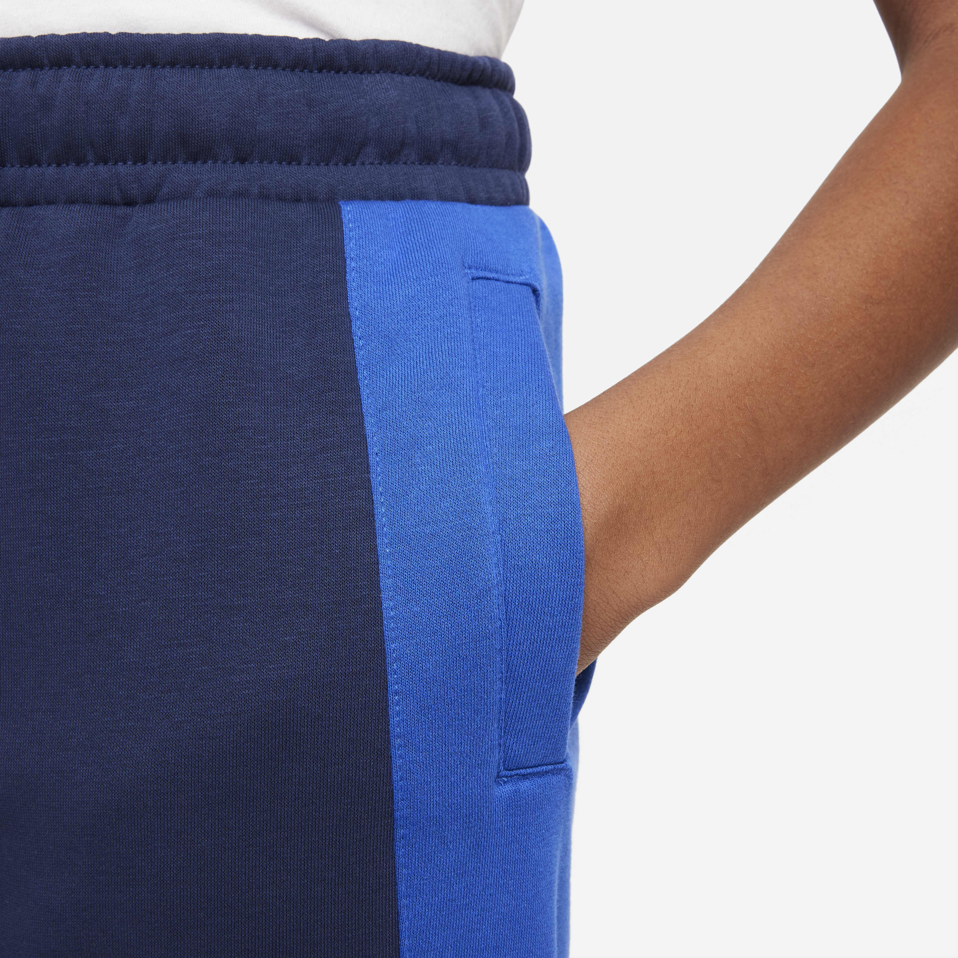 نايكي سبورتسوير image number 2