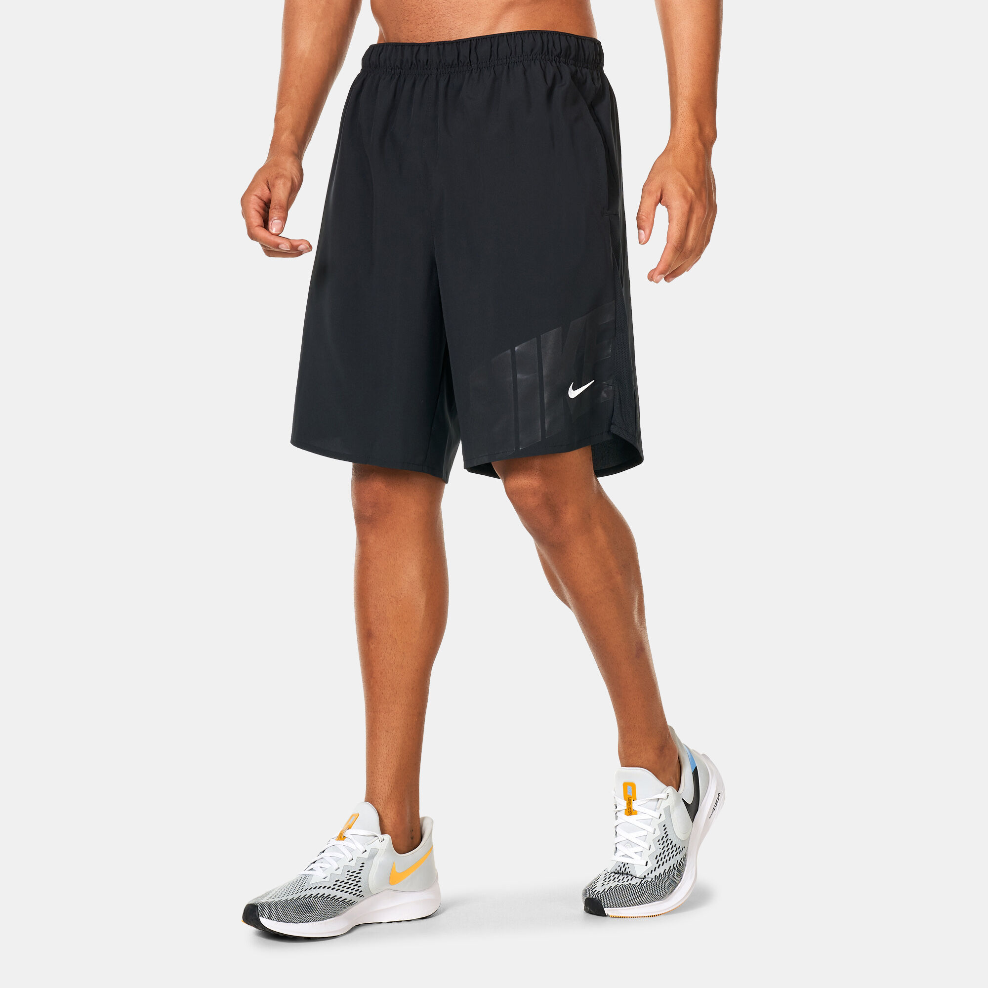 Short hotsell nike challenger