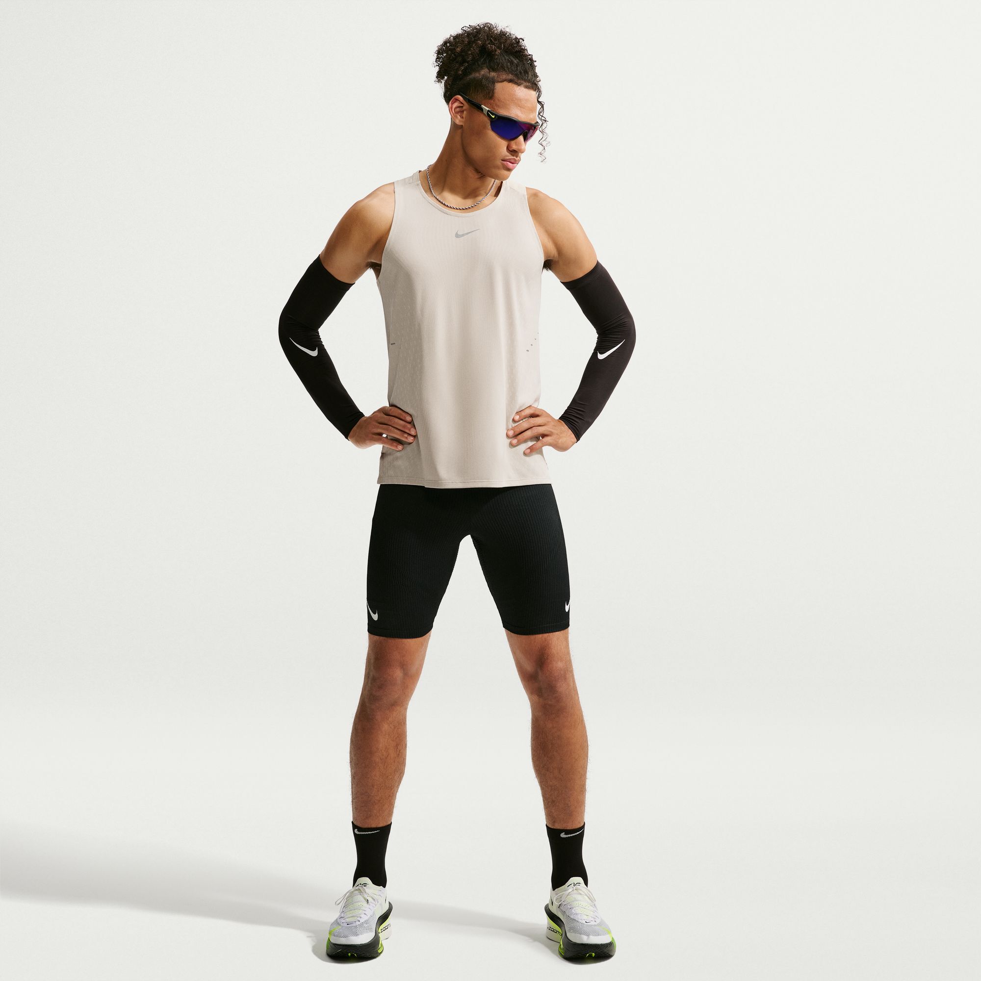 Nike Stride image number 0