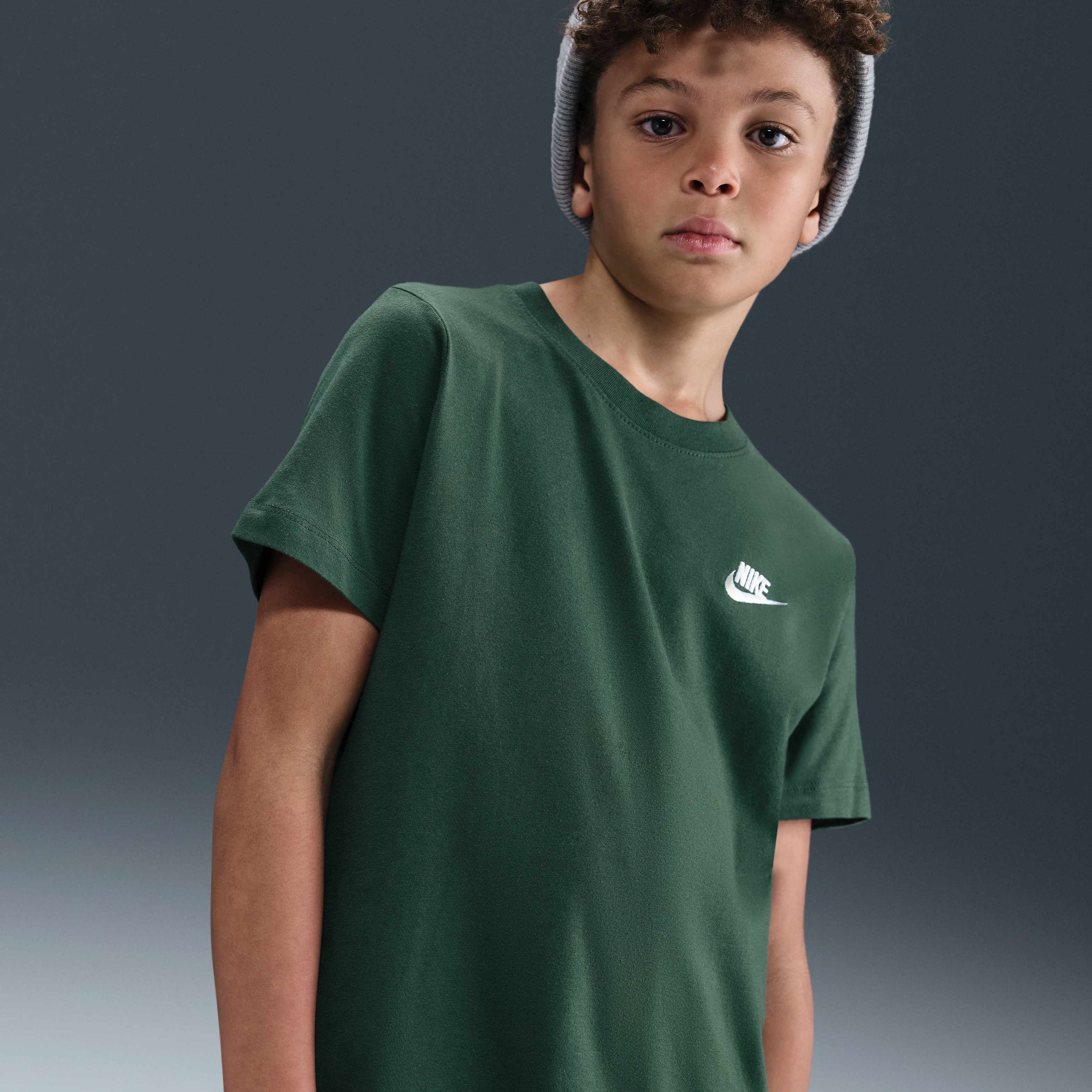 トップス nahyat 1st season Buy Nike Sportswear Older Kids' T-Shirt - Fir | Nike Saudi