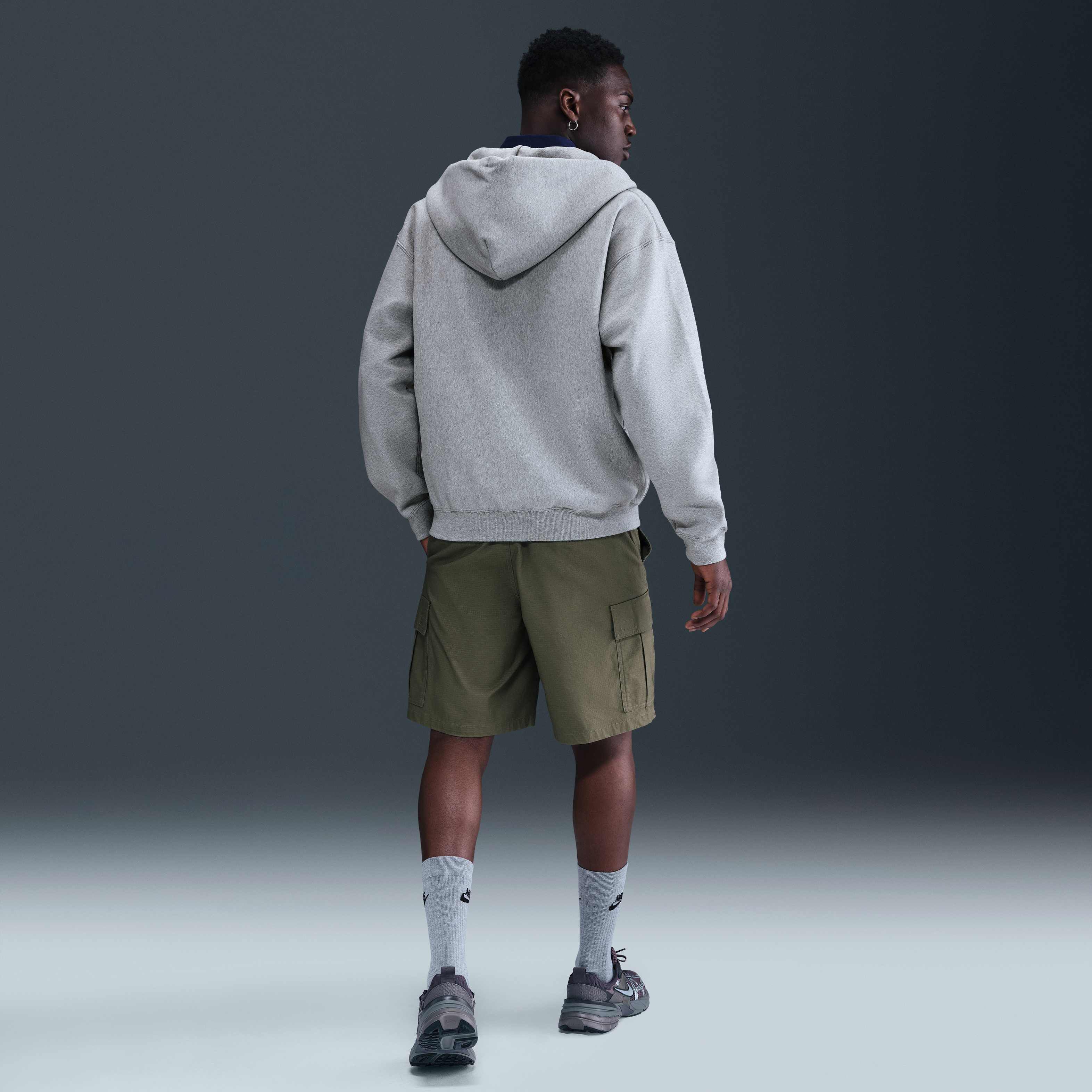 Nike Solo Swoosh image number 4