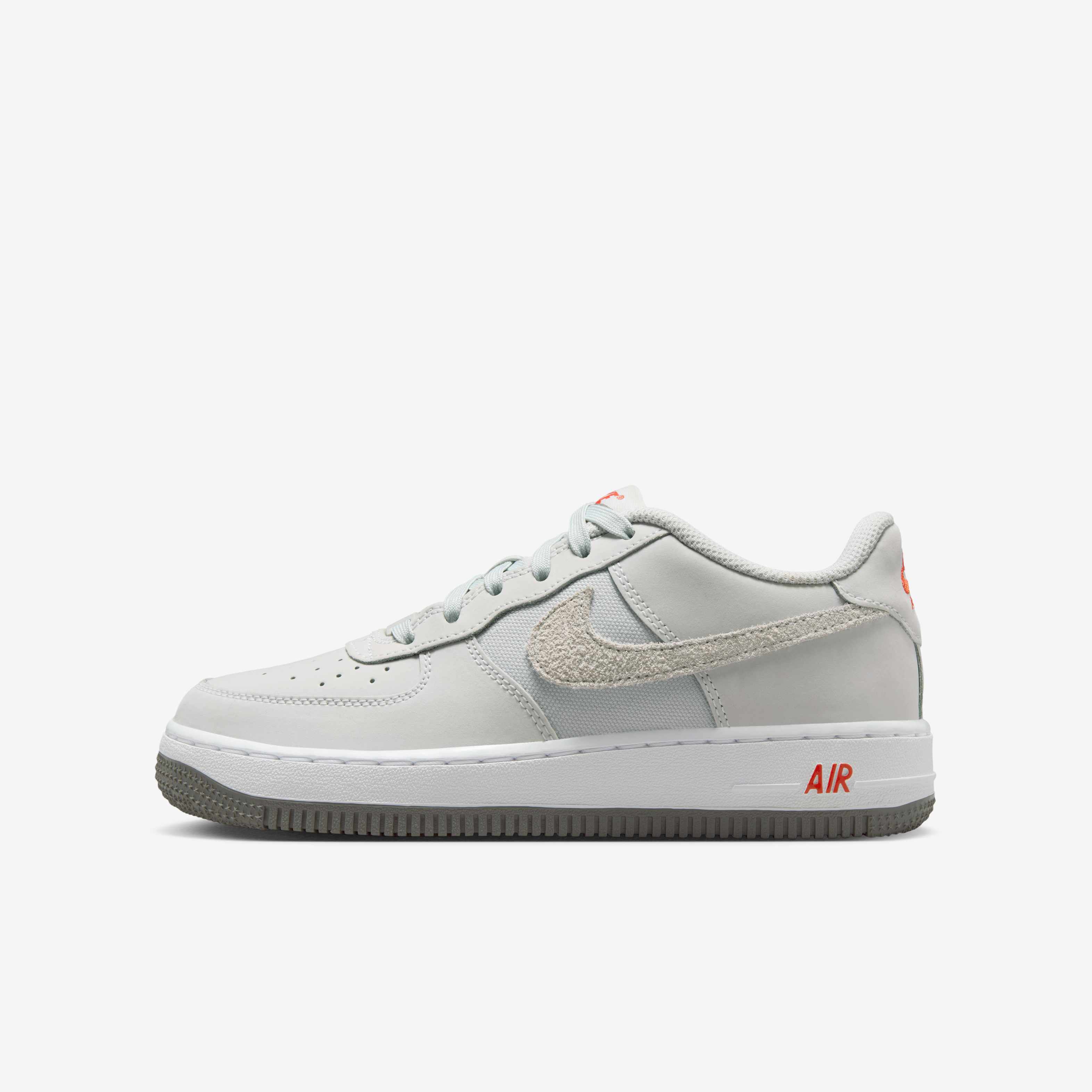 靴 Nike AIR FORCE 1 DSM NRG 27cm Nike Air Force 1 Mid '07 LV8 Stadium Green DZ2554-100 Men's