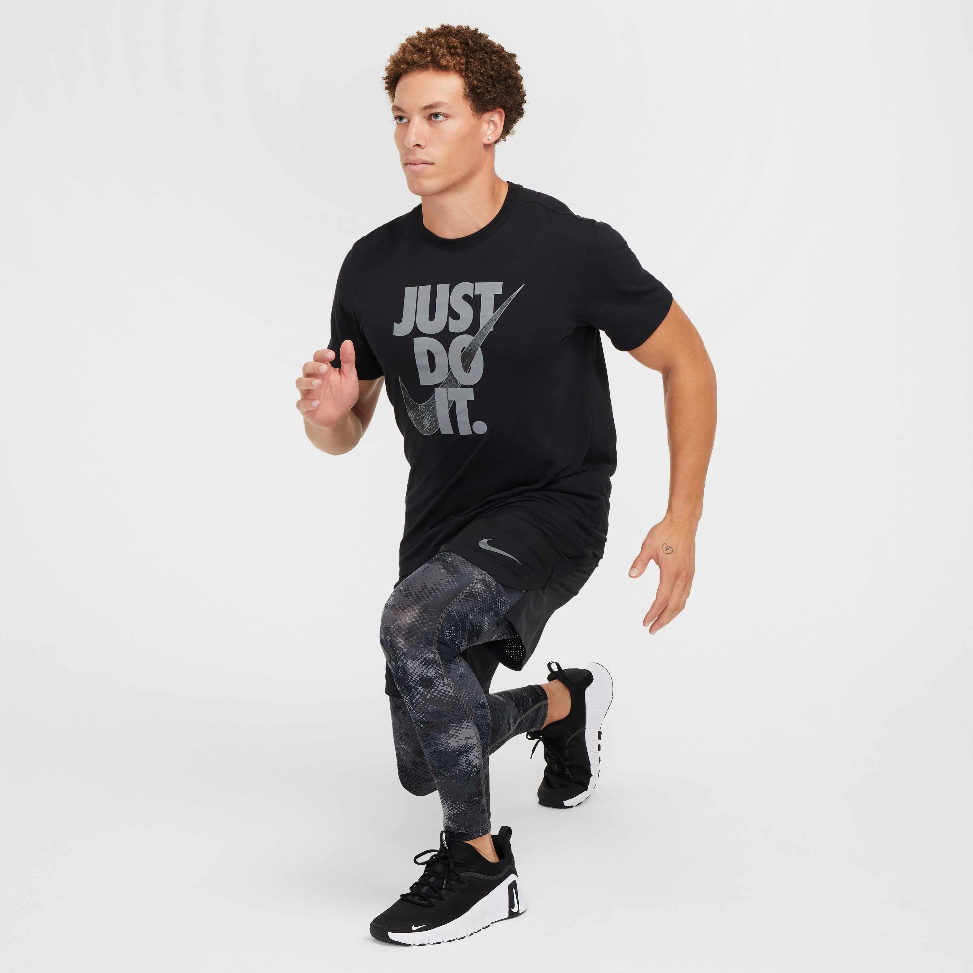 Nike Pro Camo image number 6