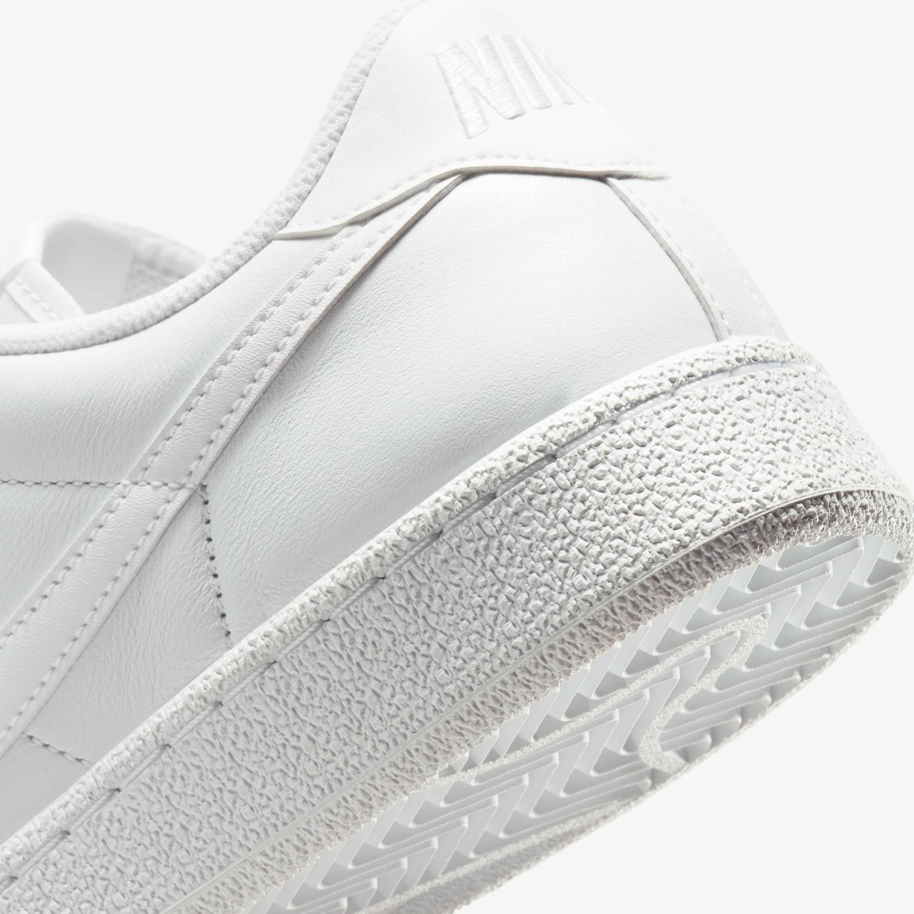 Nike Tennis Classic image number 7