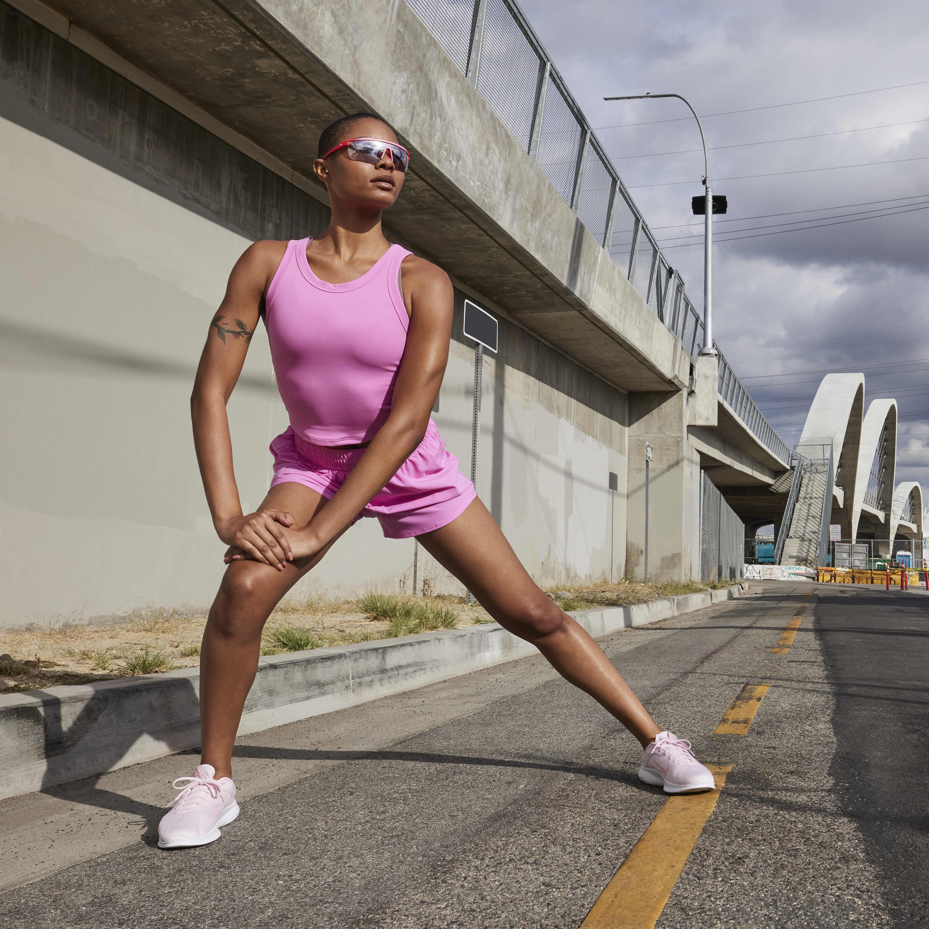 Buy Nike Flex Experience Run 12 Women s Road Running Shoes Pink Foam Pearl Pink Medium Soft Pink White Nike Saudi Official