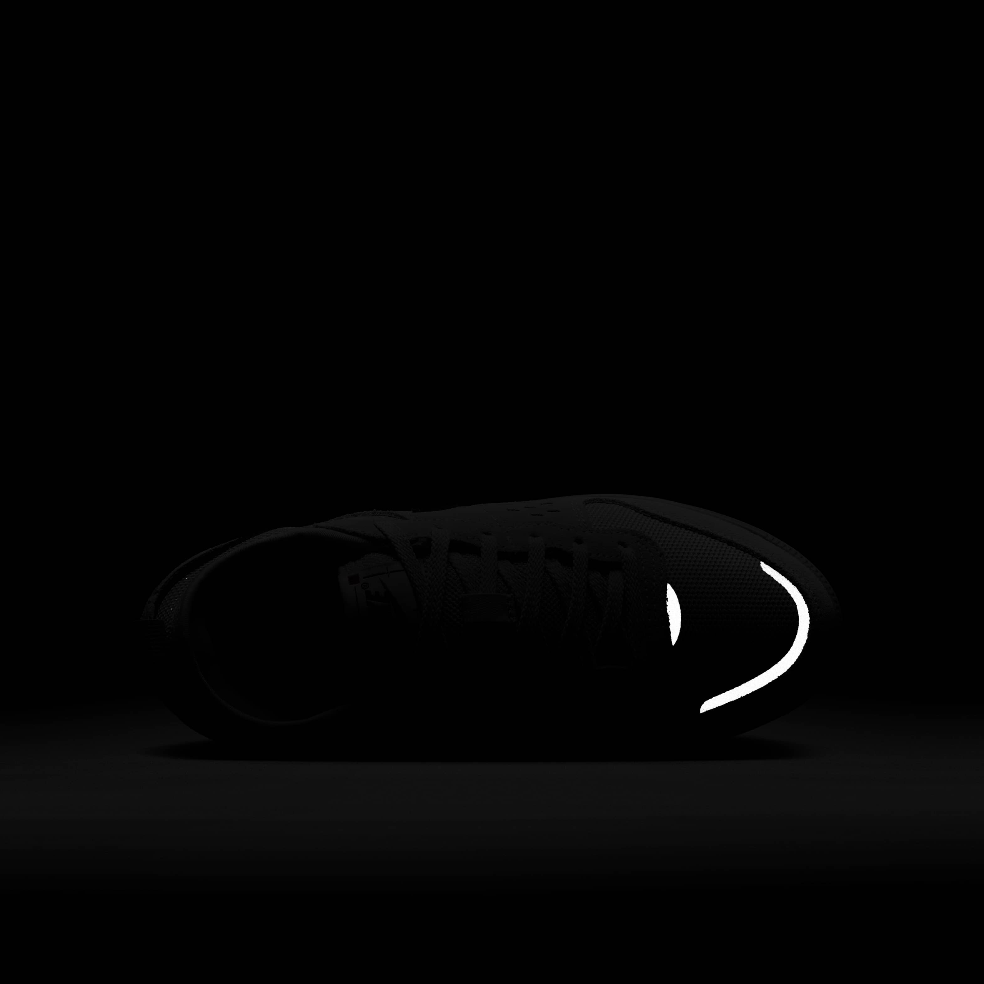 Nike C1TY 'Phone Booth' image number 8