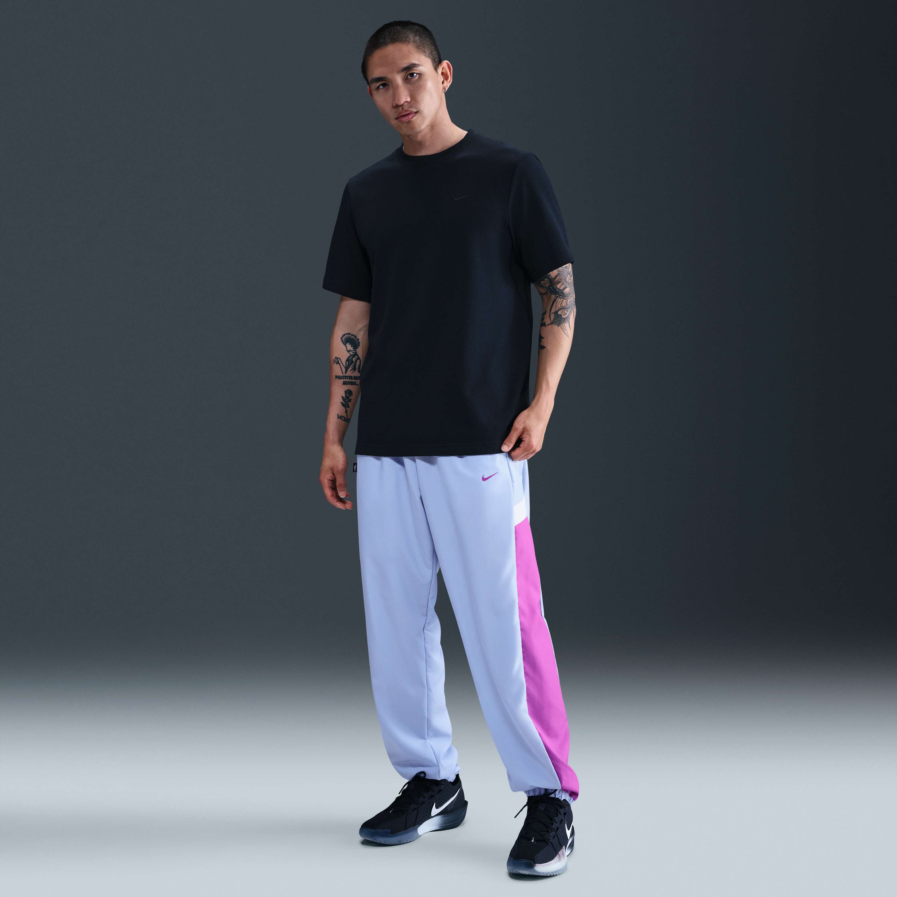 Nike Icon image number 0